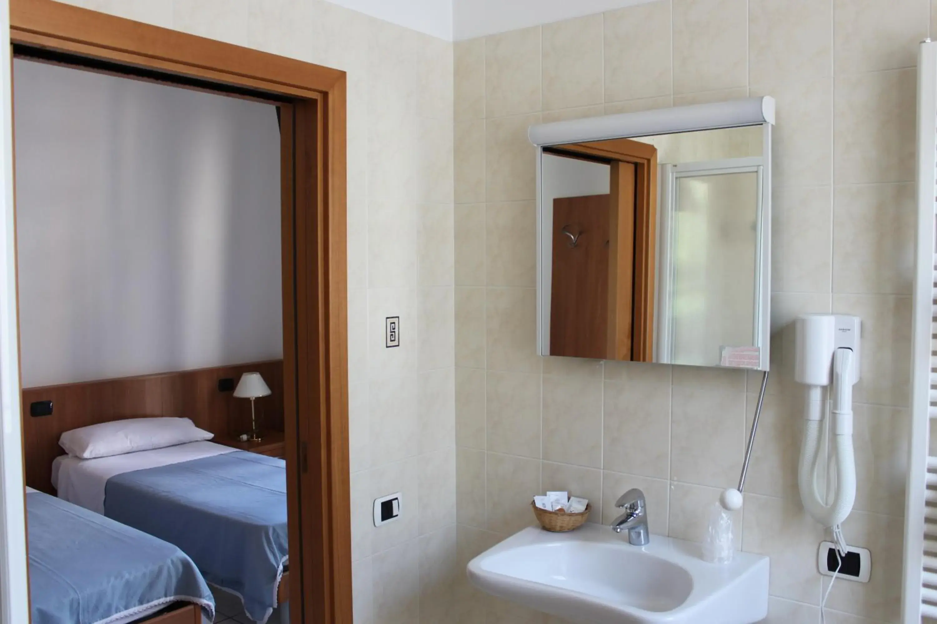 Photo of the whole room, Bathroom in Albergo Hofer