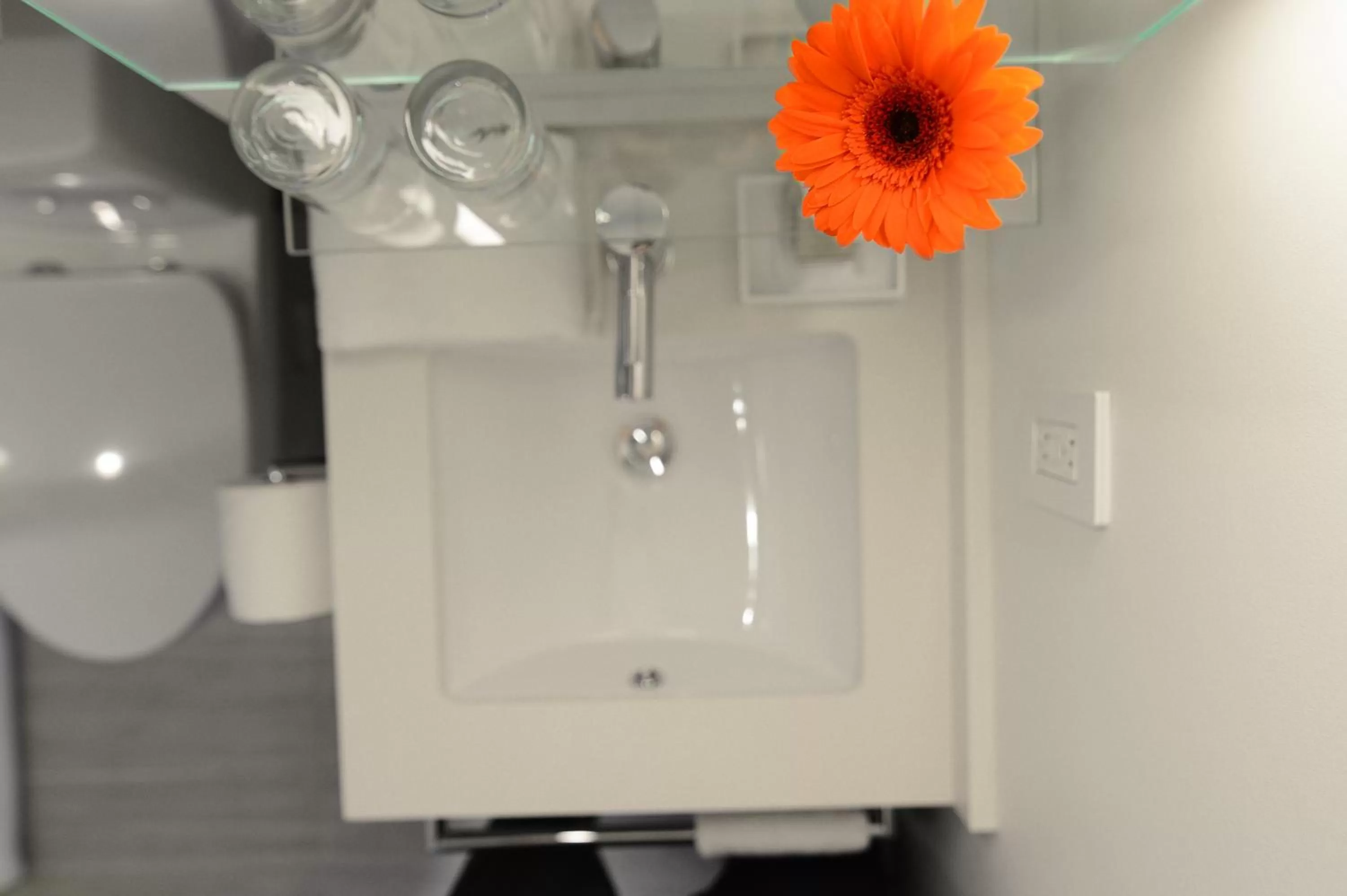 Bathroom in Edge Hotel Washington Heights