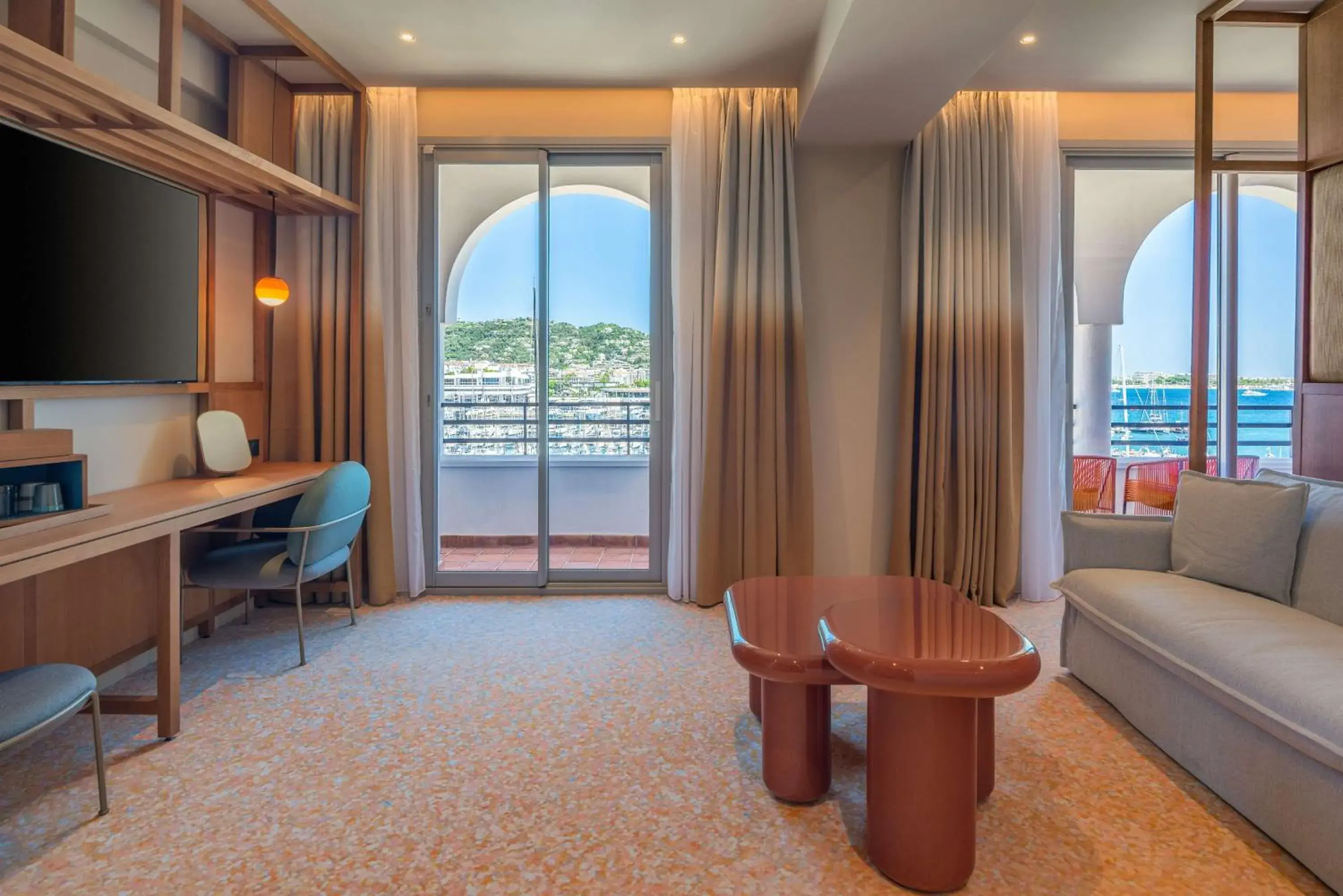 Bedroom, Seating Area in Canopy by Hilton Cannes