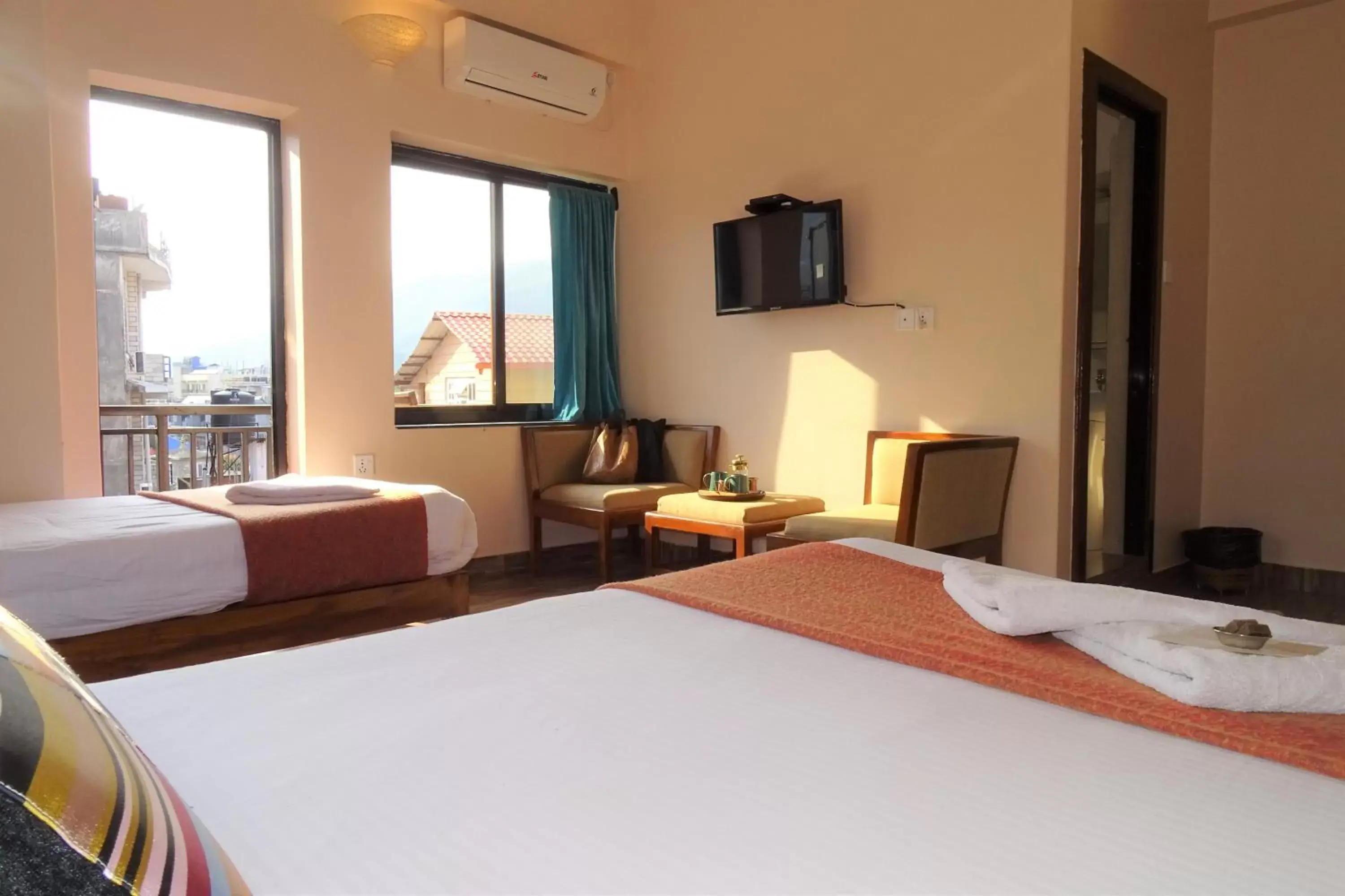 Bed in Hotel Karuna