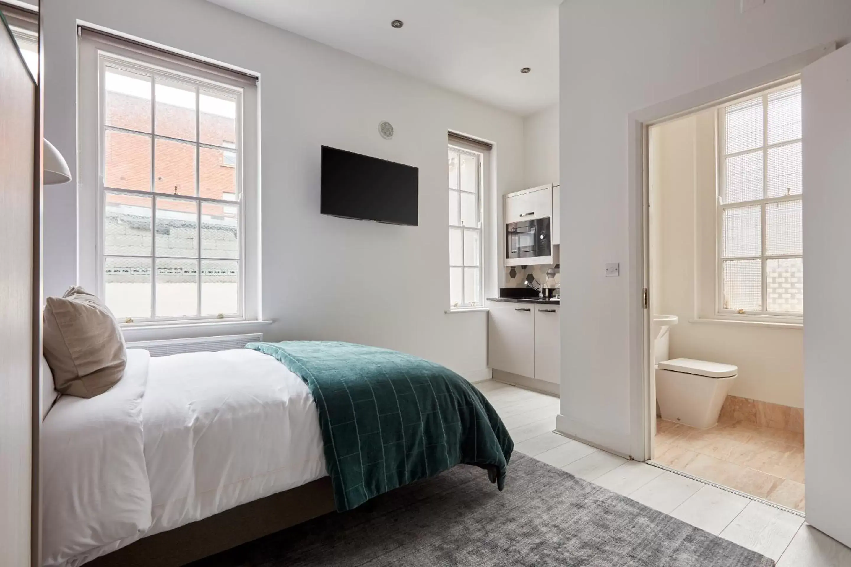 Bedroom, Bed in Sonder Mountjoy Square