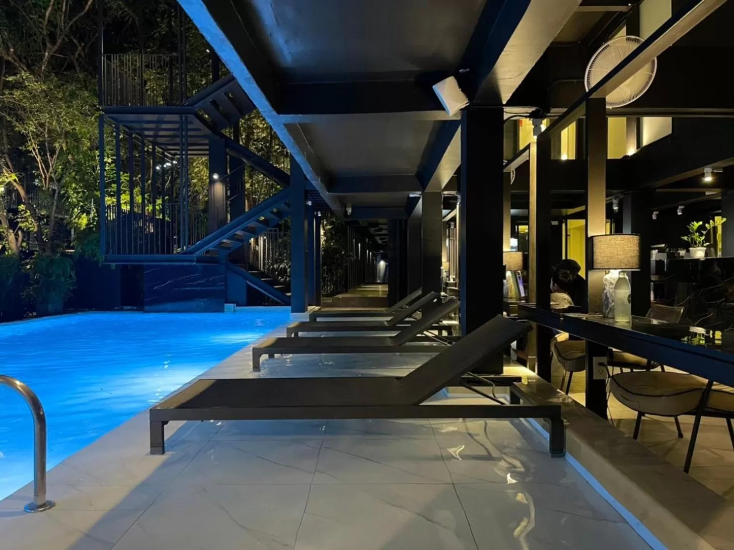 Night in POR Santitham