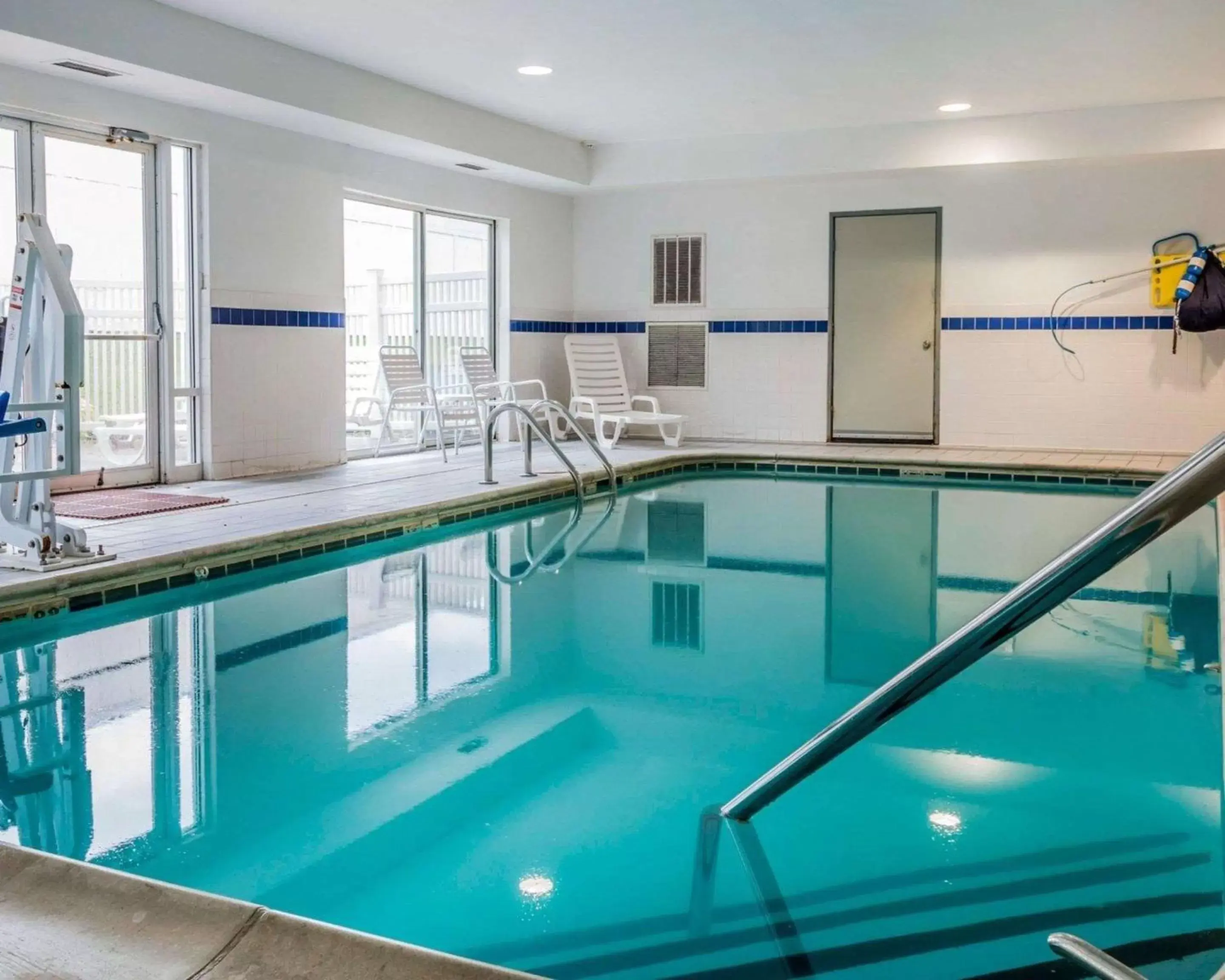 On site, Swimming Pool in Quality Inn I-94 near Wings Stadium