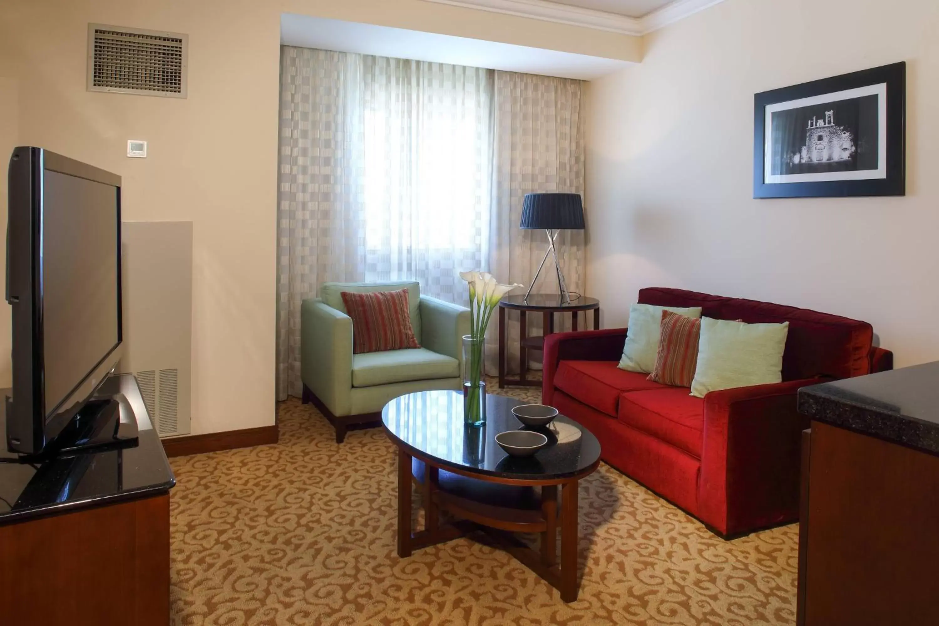 Living room, Seating Area in Aguascalientes Marriott Hotel