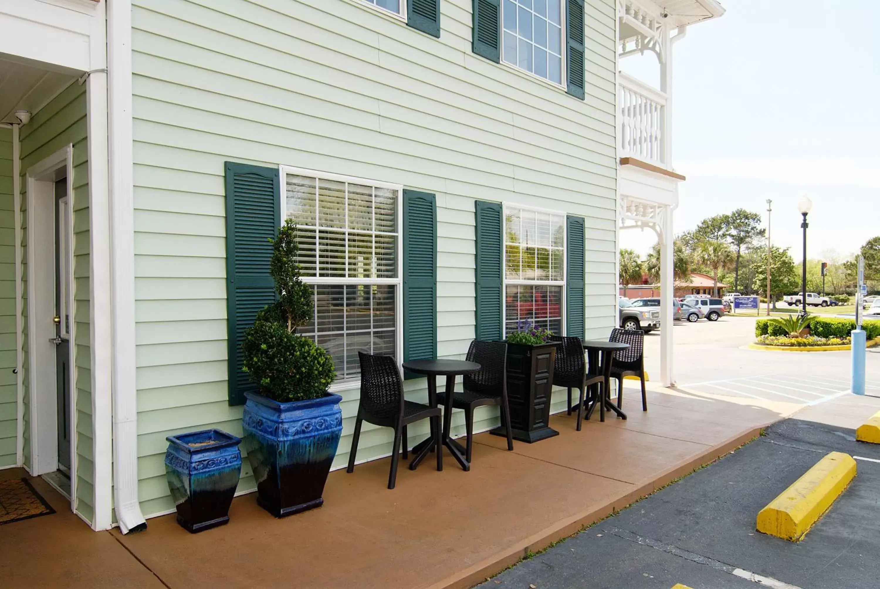 Property building in Key West Inn - Fairhope Property building in Key West Inn - Fairhope