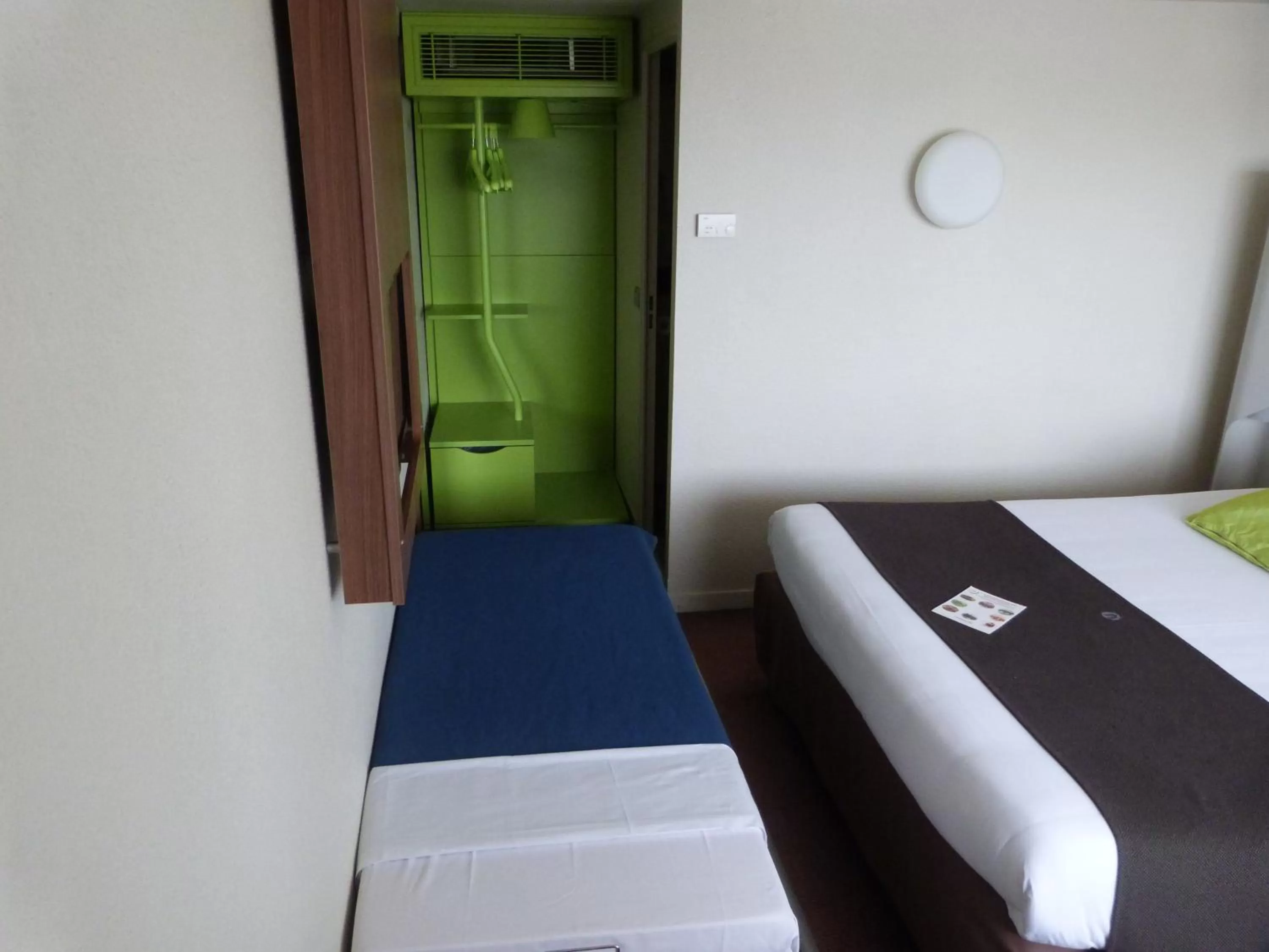 Bed in Campanile Chartres