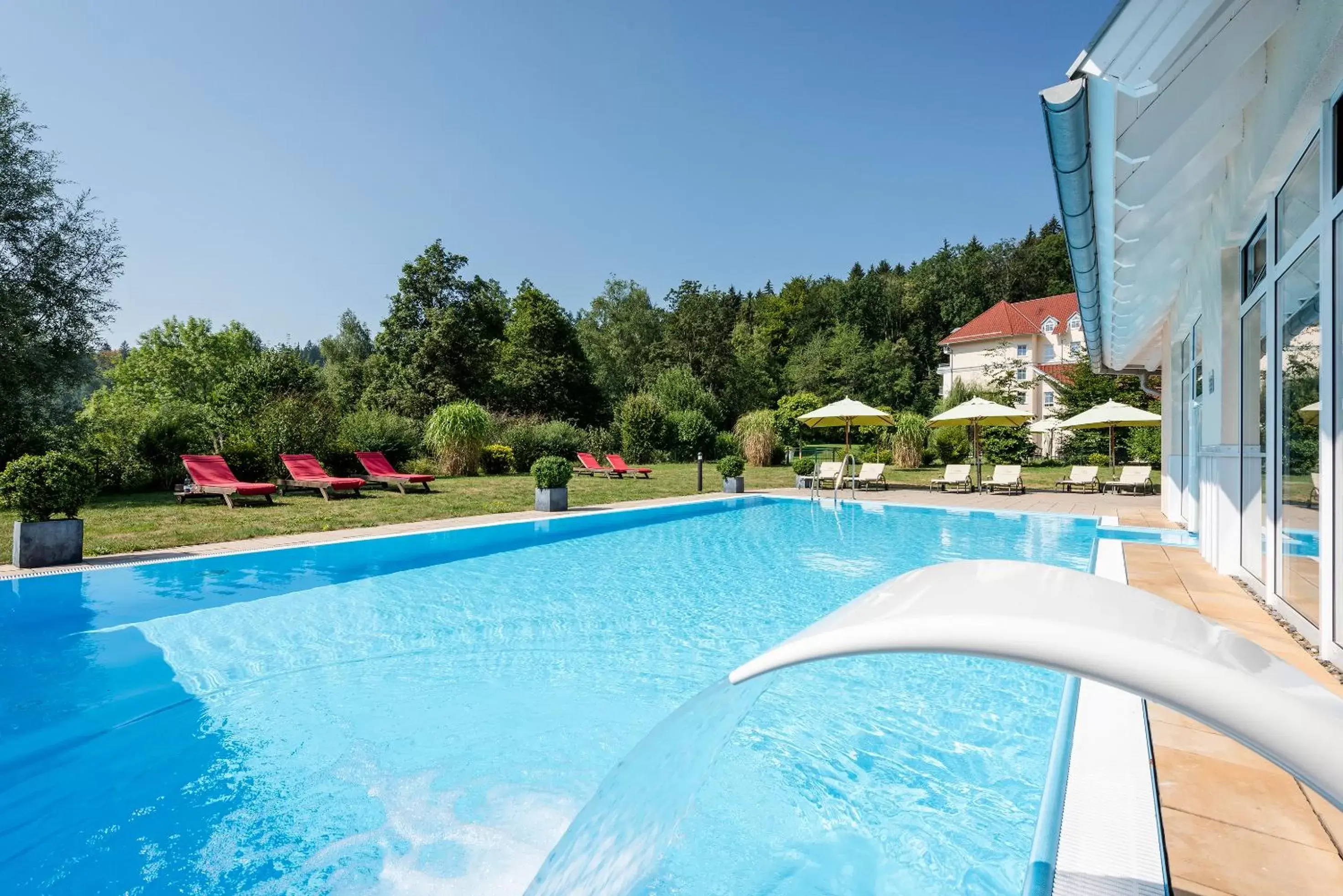 Summer, Swimming Pool in Best Western Plus Parkhotel Maximilian Ottobeuren