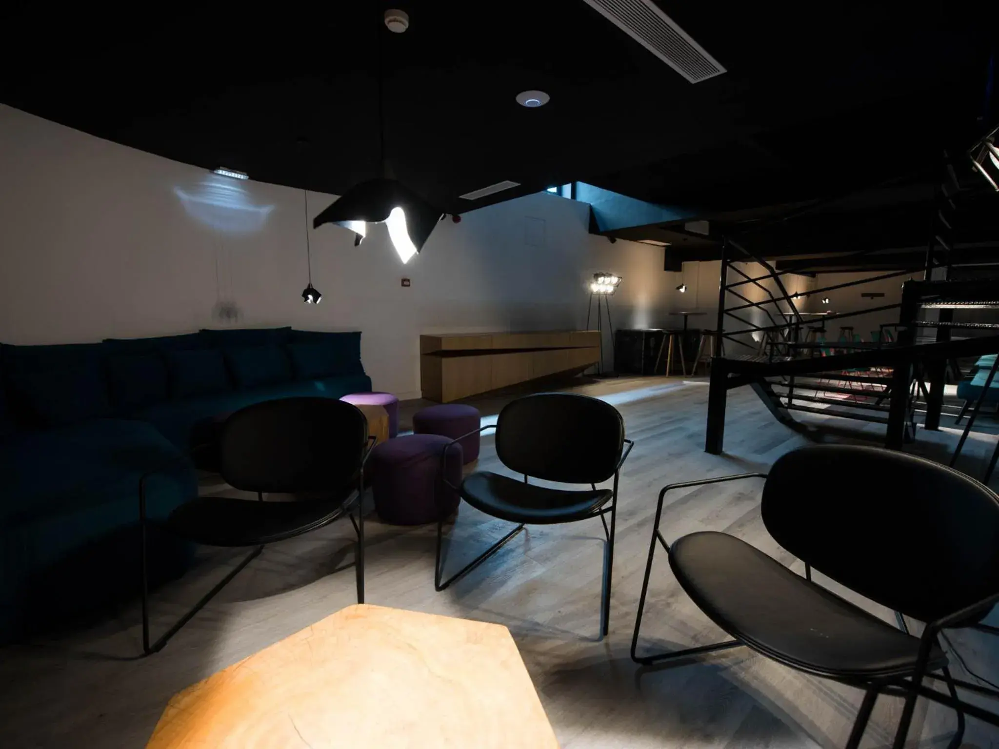 Living room in room00 Lisboa Hostel Living room in room00 Lisboa Hostel