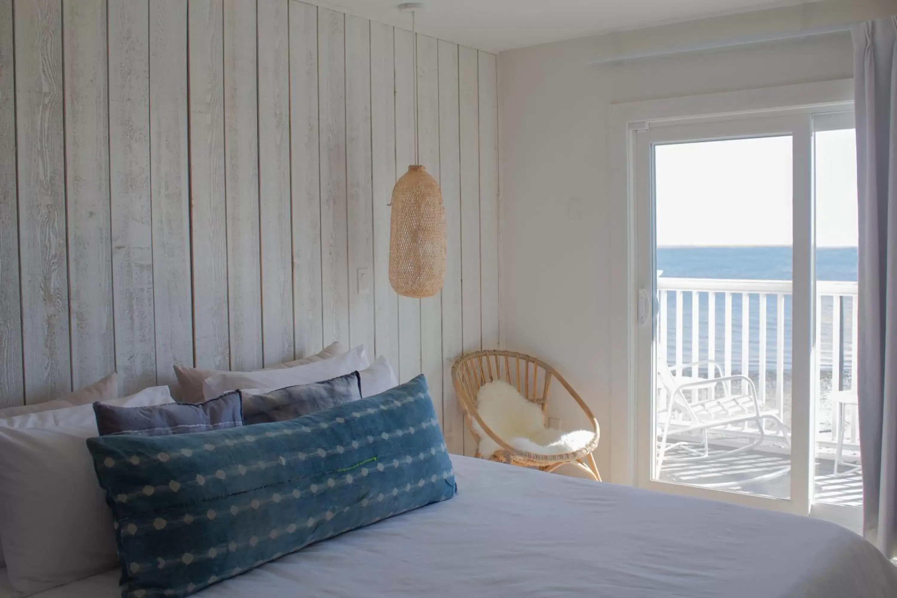 Bedroom, Bed in The Surfside Hotel