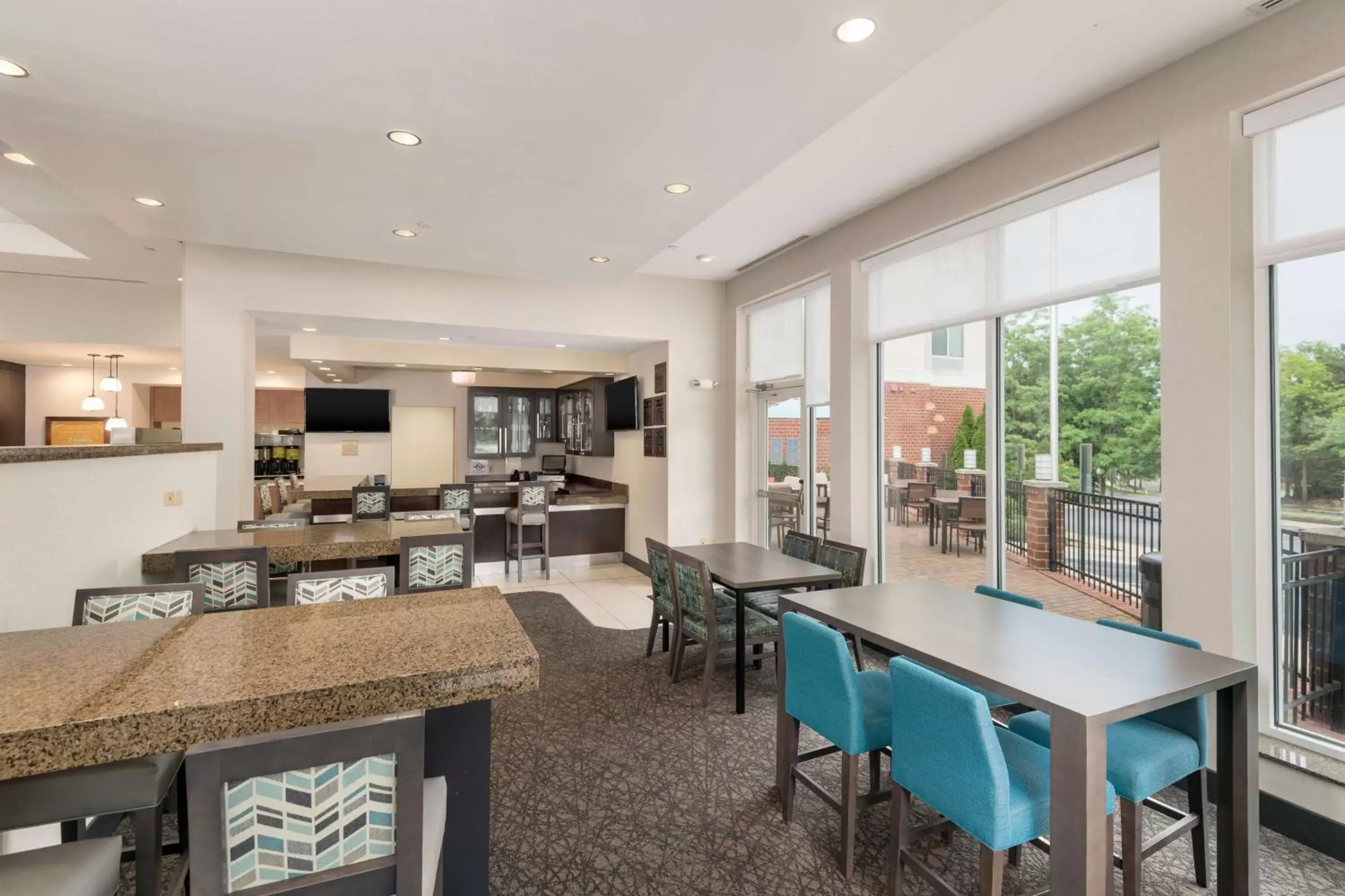 Lobby or reception, Restaurant/Places to Eat in Hilton Garden Inn Silver Spring White Oak