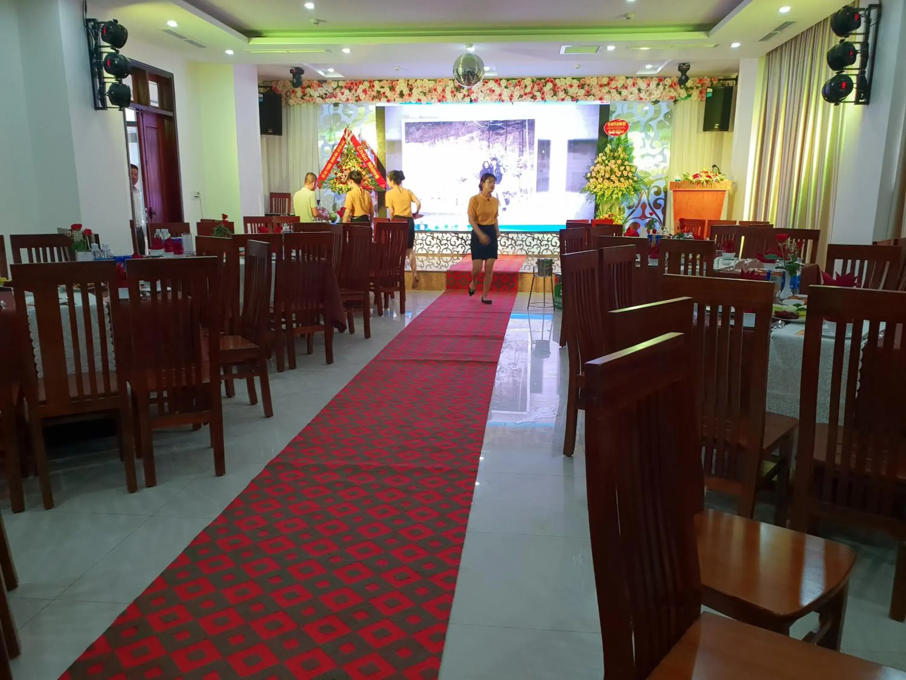 Staff, Restaurant/Places to Eat in Phu Cuong Beach Hotel