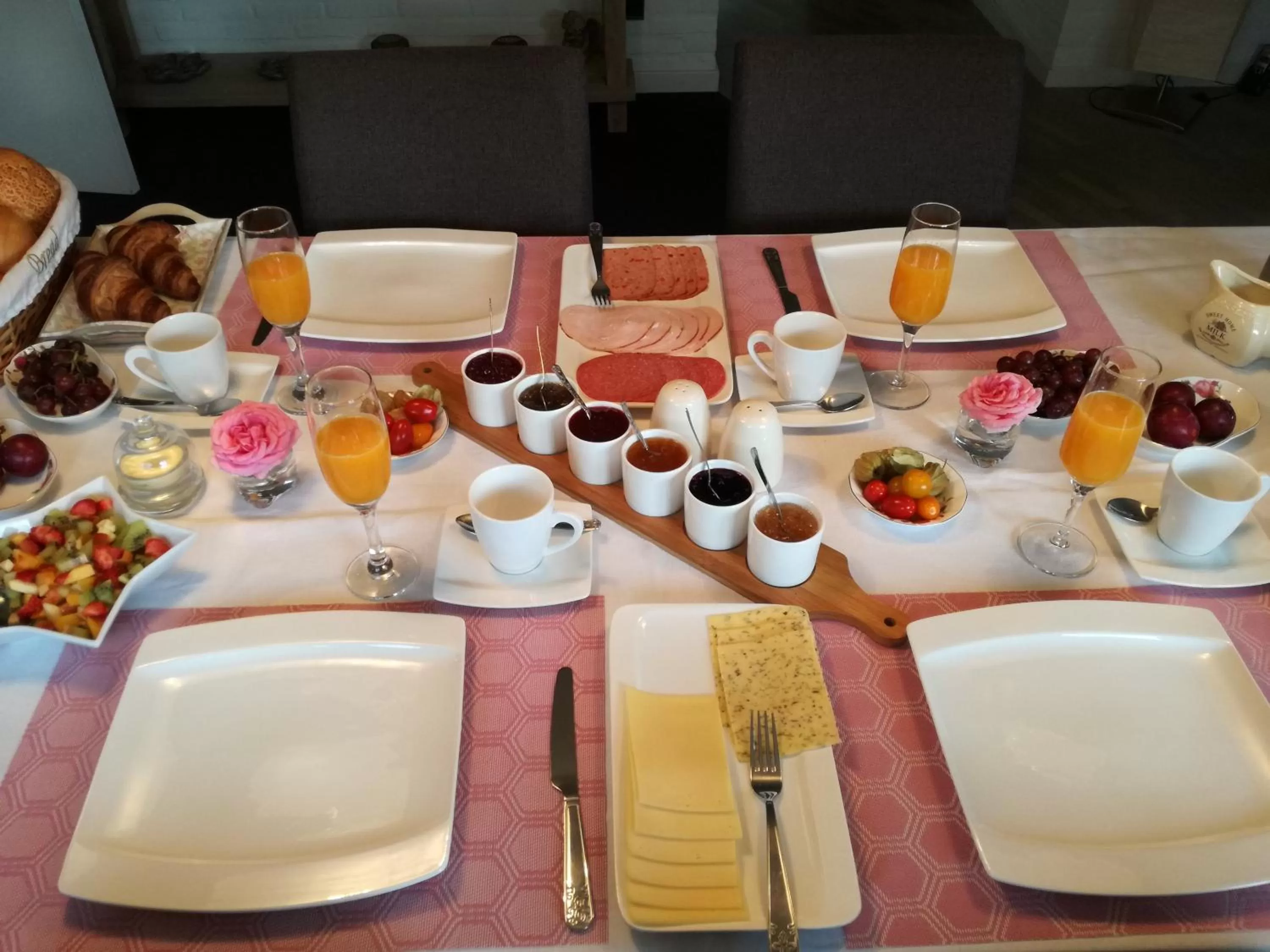 Breakfast in La Rose