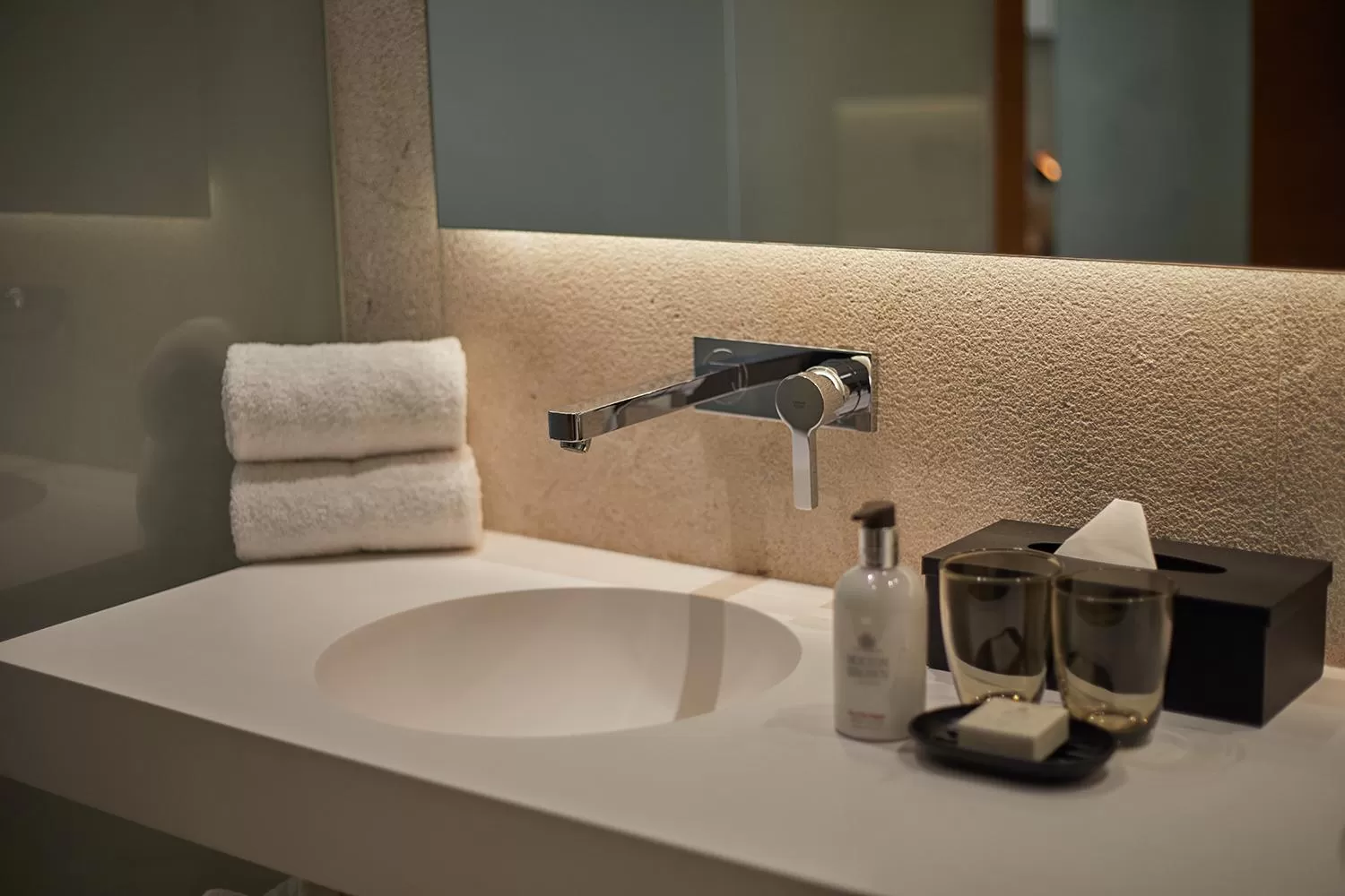 Bathroom in Nakar Hotel