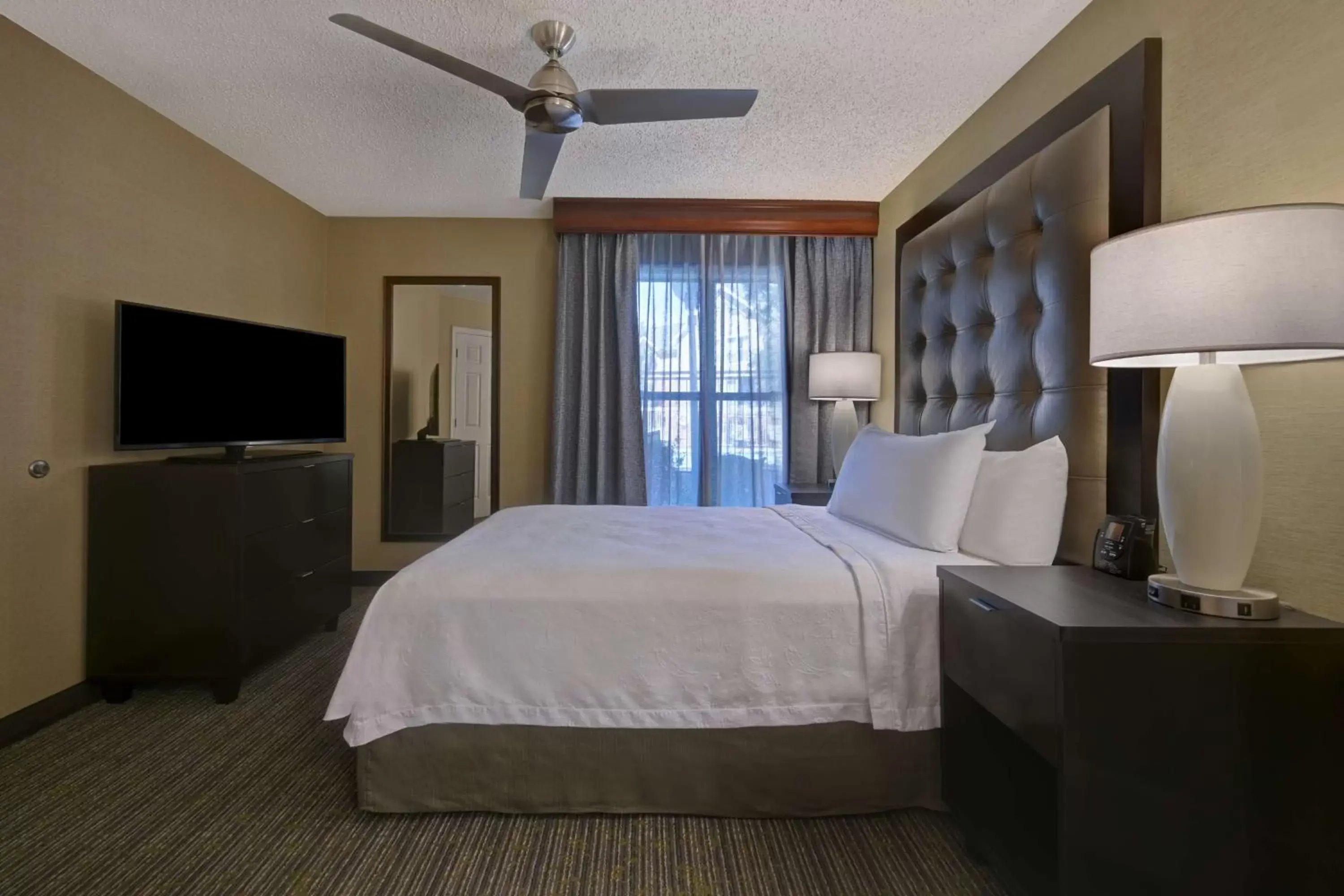 Bed in Homewood Suites by Hilton Boulder