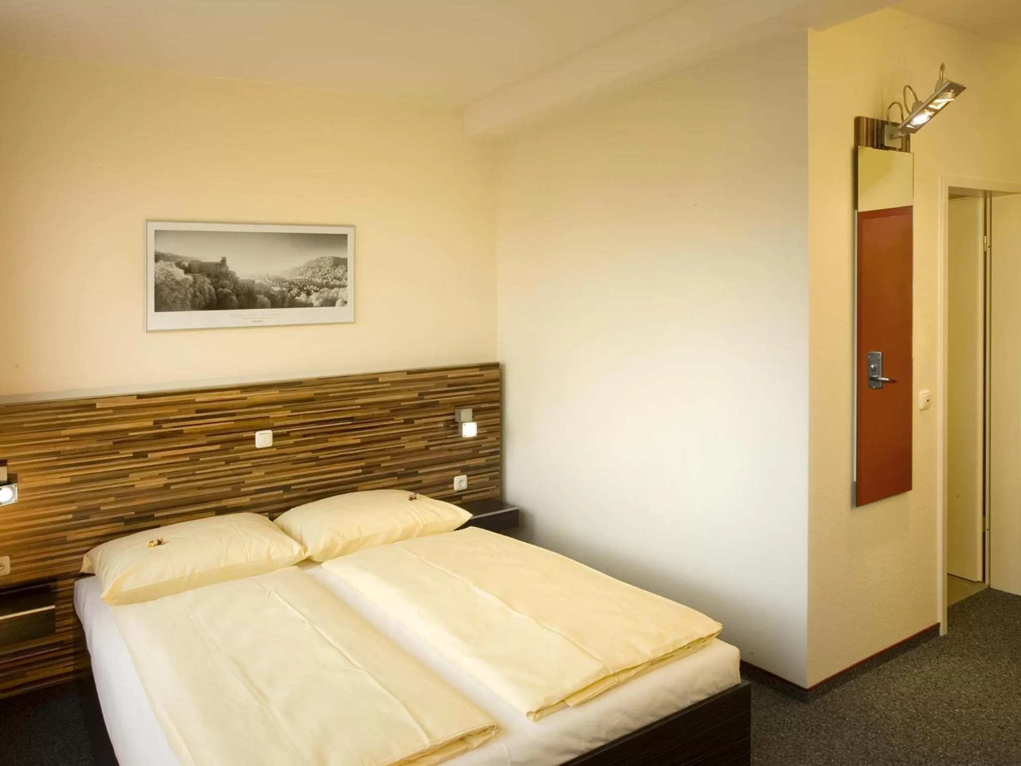 Bedroom, Bed in hotelo Heidelberg