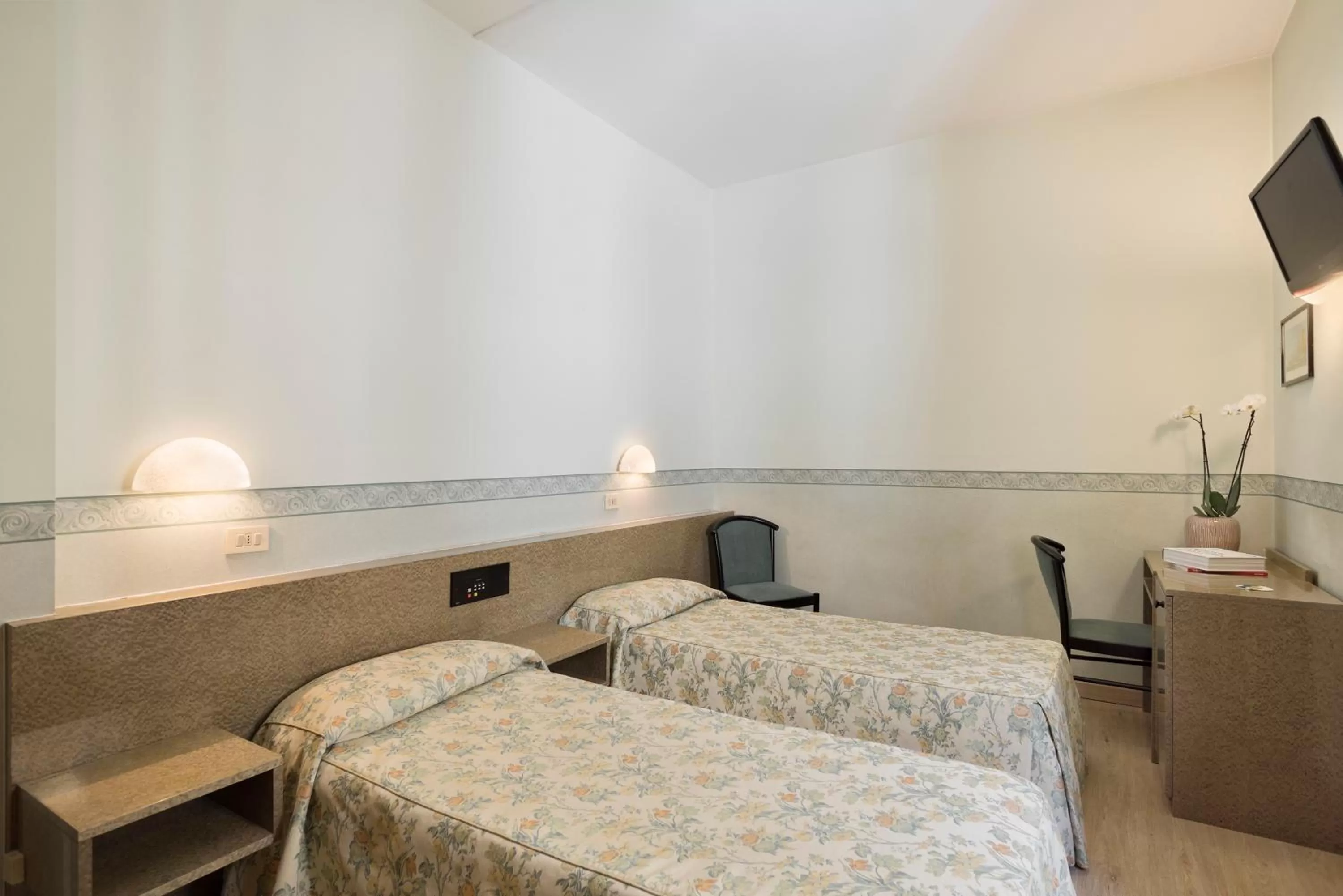 Bedroom in Hotel Garibaldi