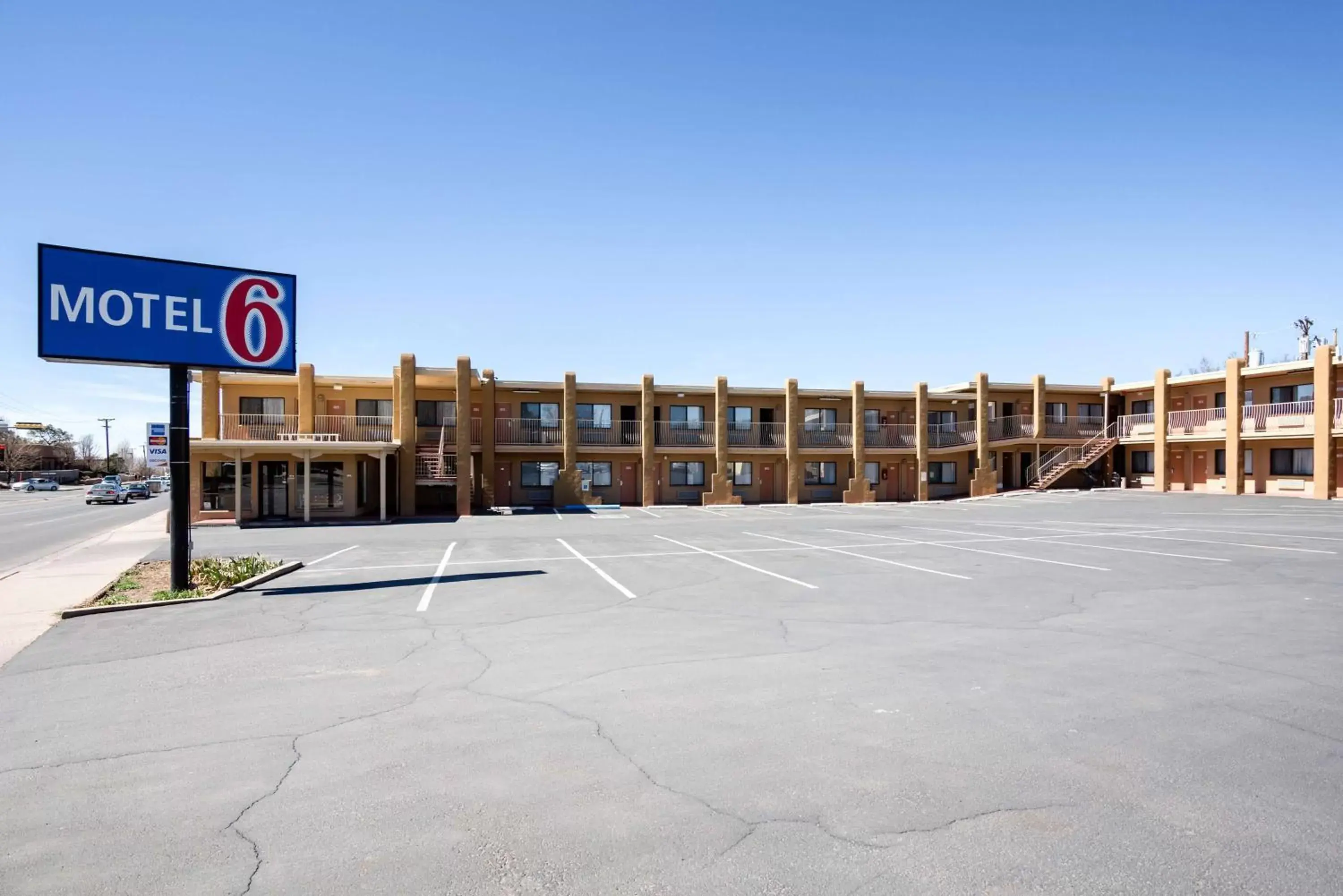 Property Building in Motel 6-Santa Fe, NM - Downtown