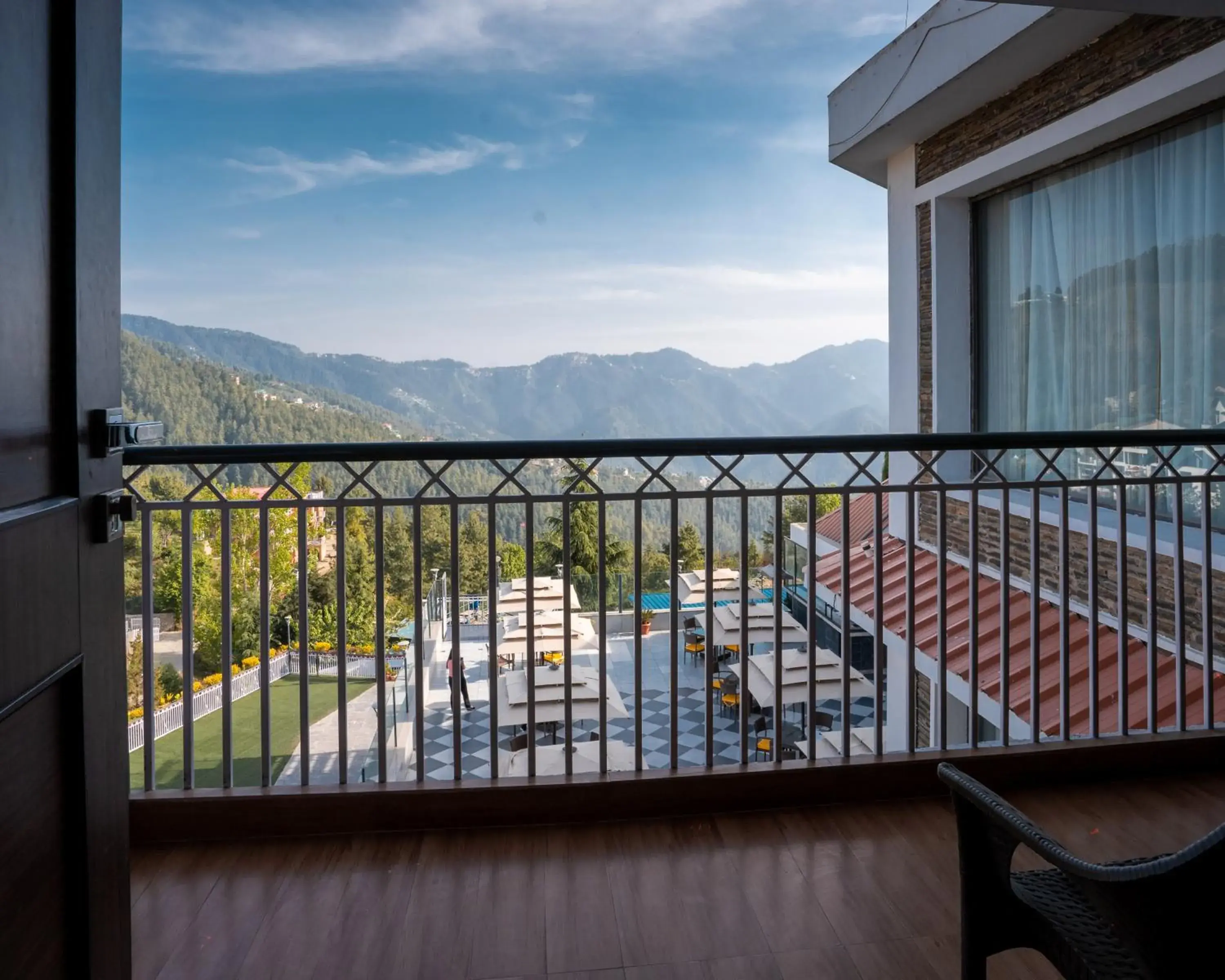 Balcony/Terrace in Marigold Sarovar Portico Shimla