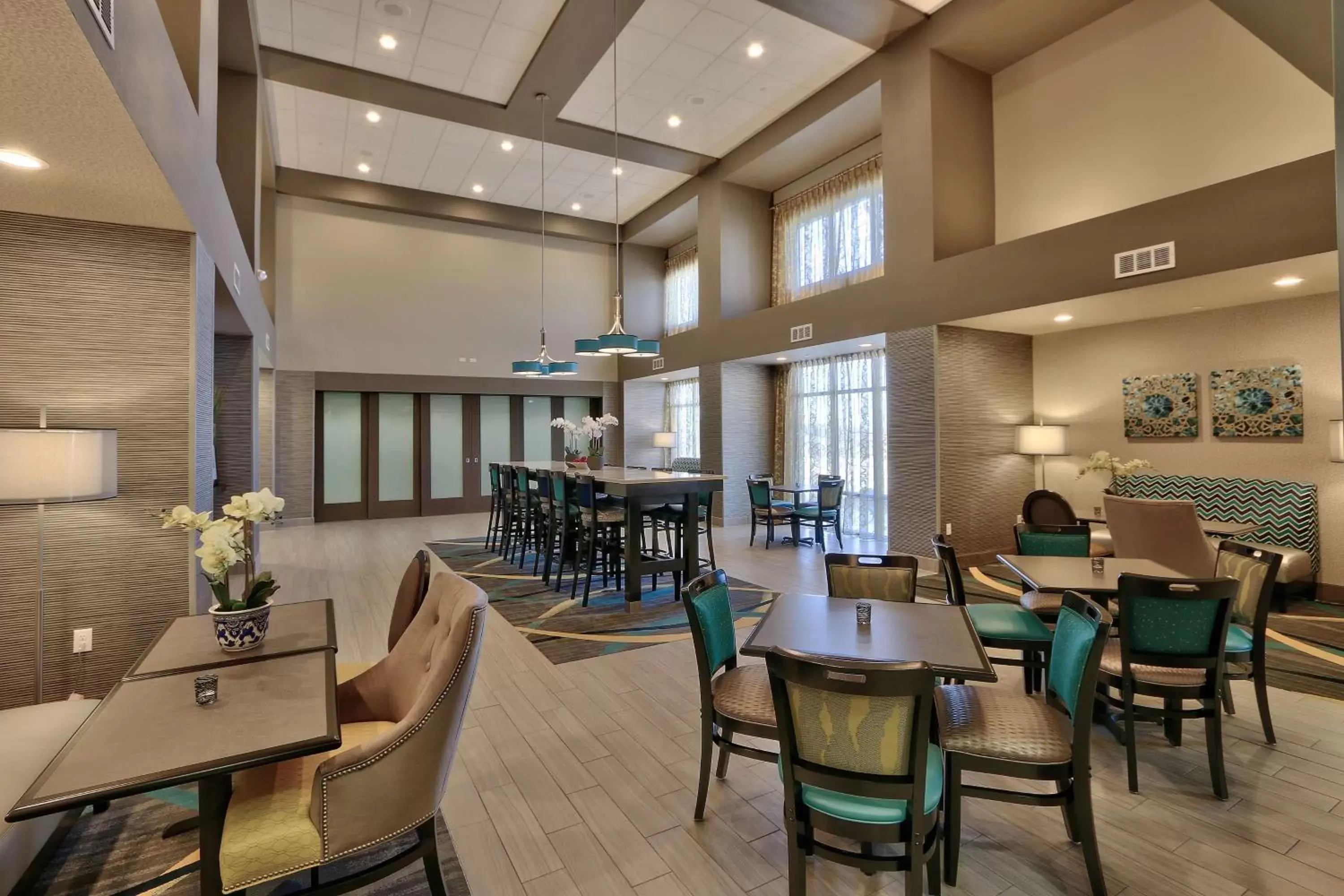 Dining area, Restaurant/Places to Eat in Hampton Inn & Suites Albuquerque Airport
