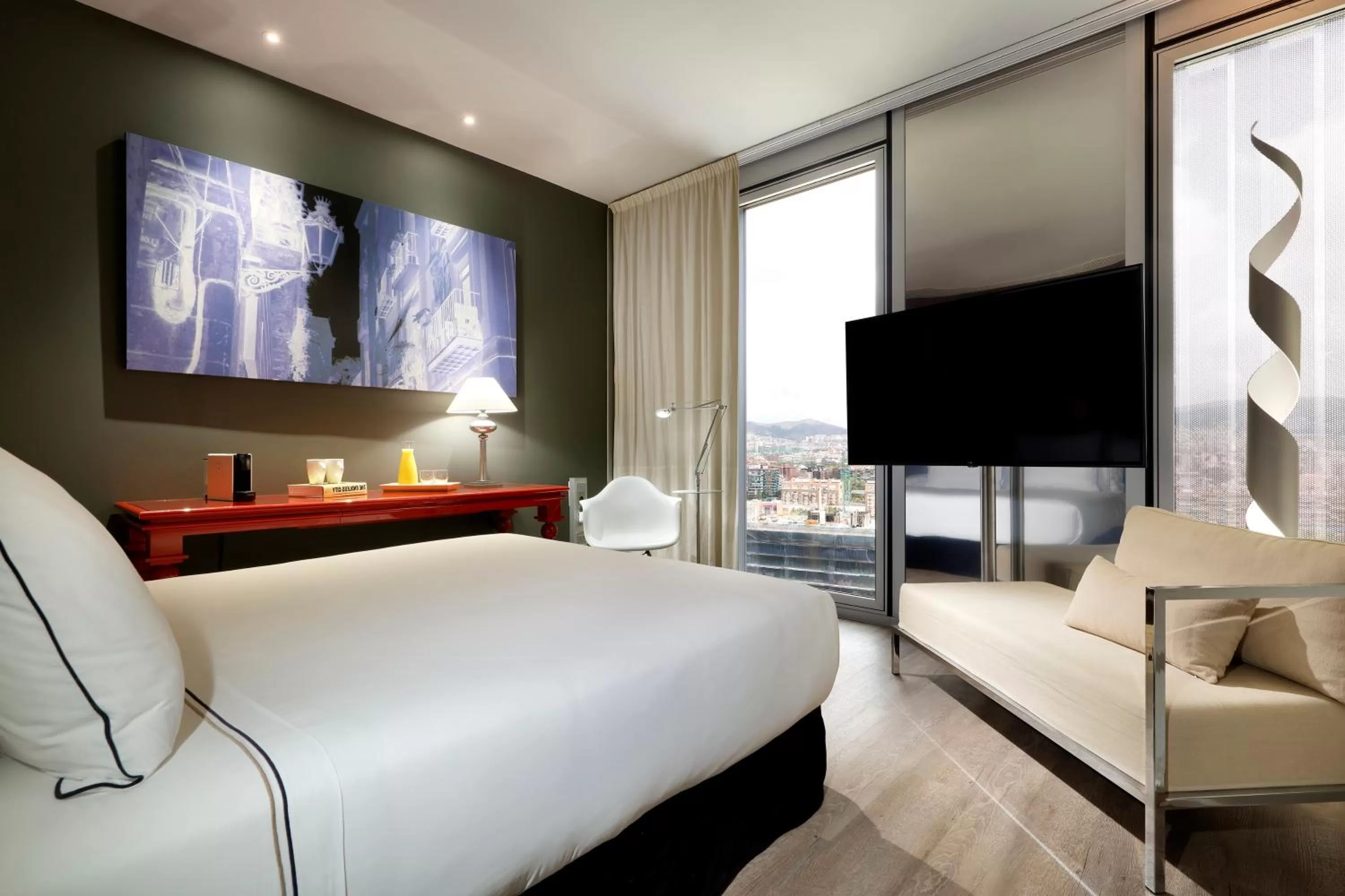 Bed in Melia Barcelona Sky 4* Sup