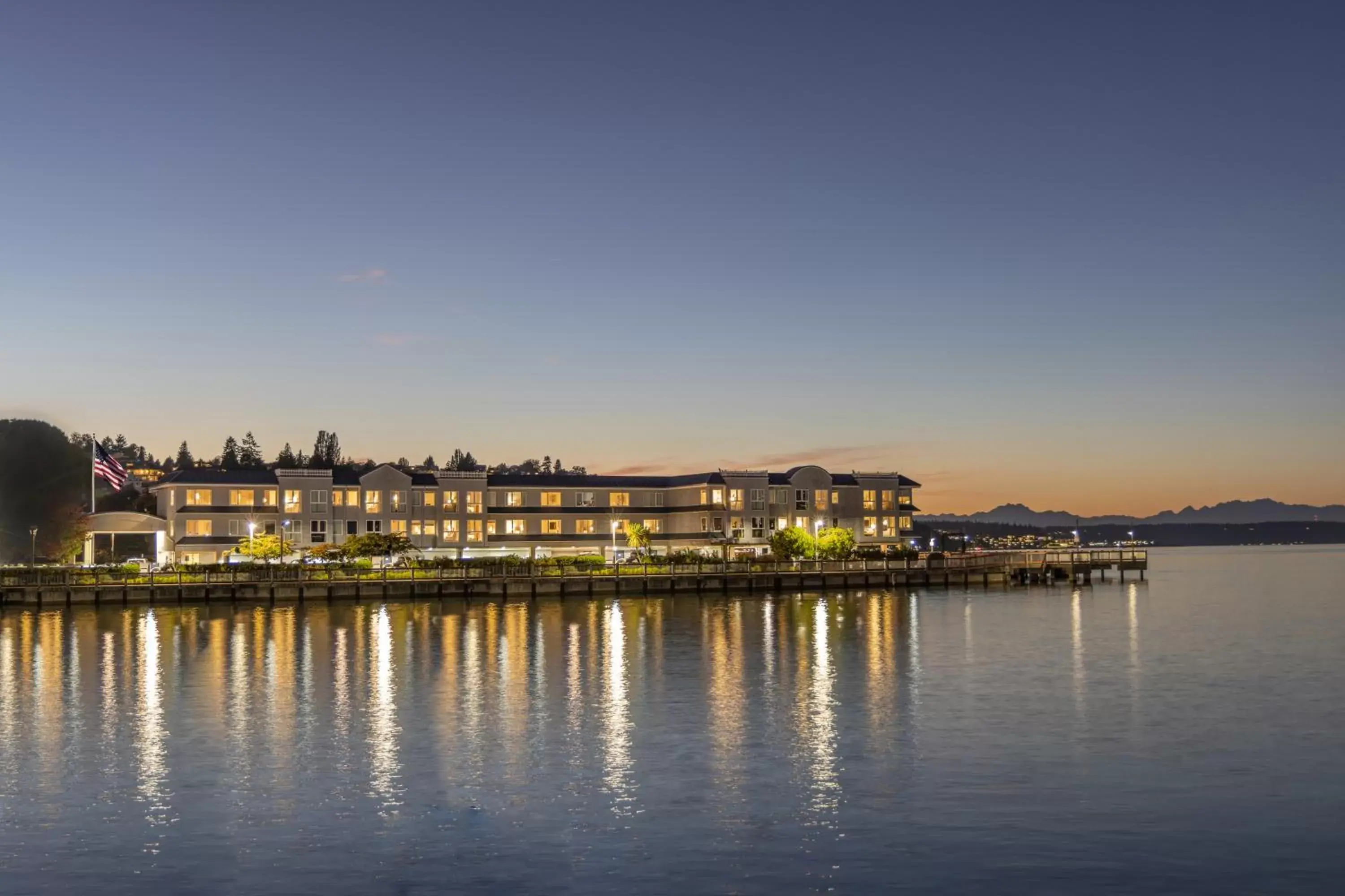 Property building in Silver Cloud Hotel Tacoma Waterfront