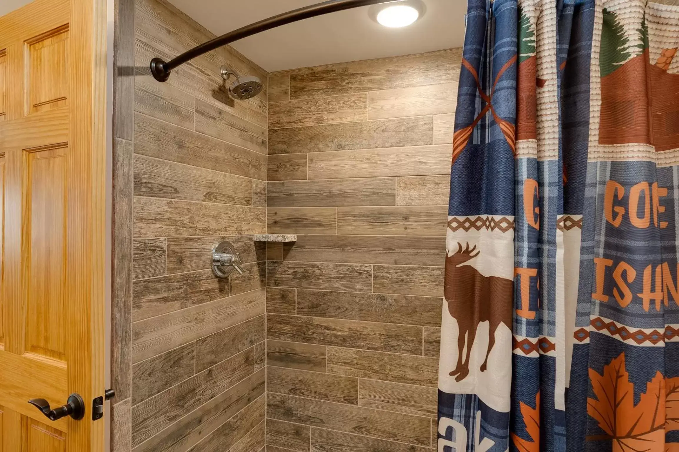 Bathroom in Cobble Mountain Lodge