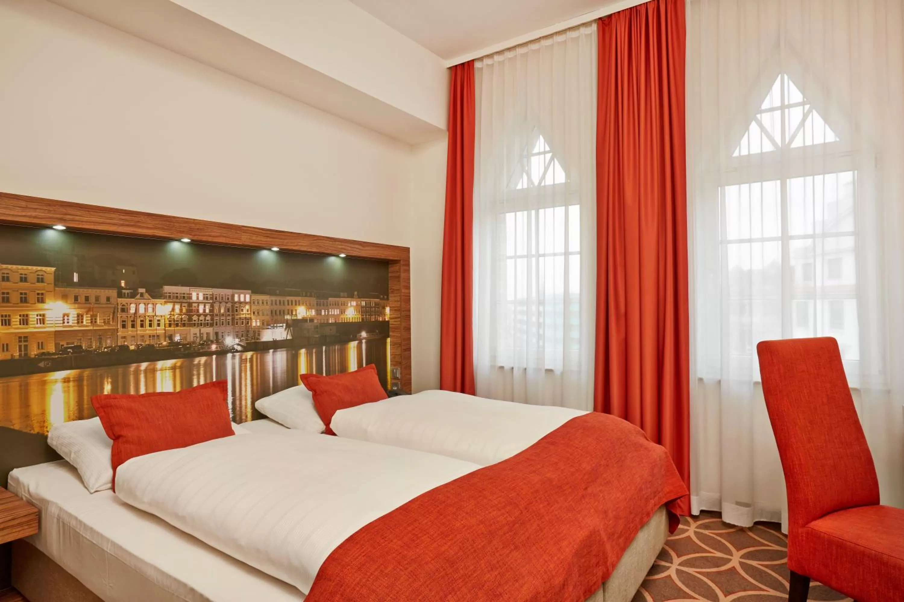 Bed in H+ Hotel Lübeck