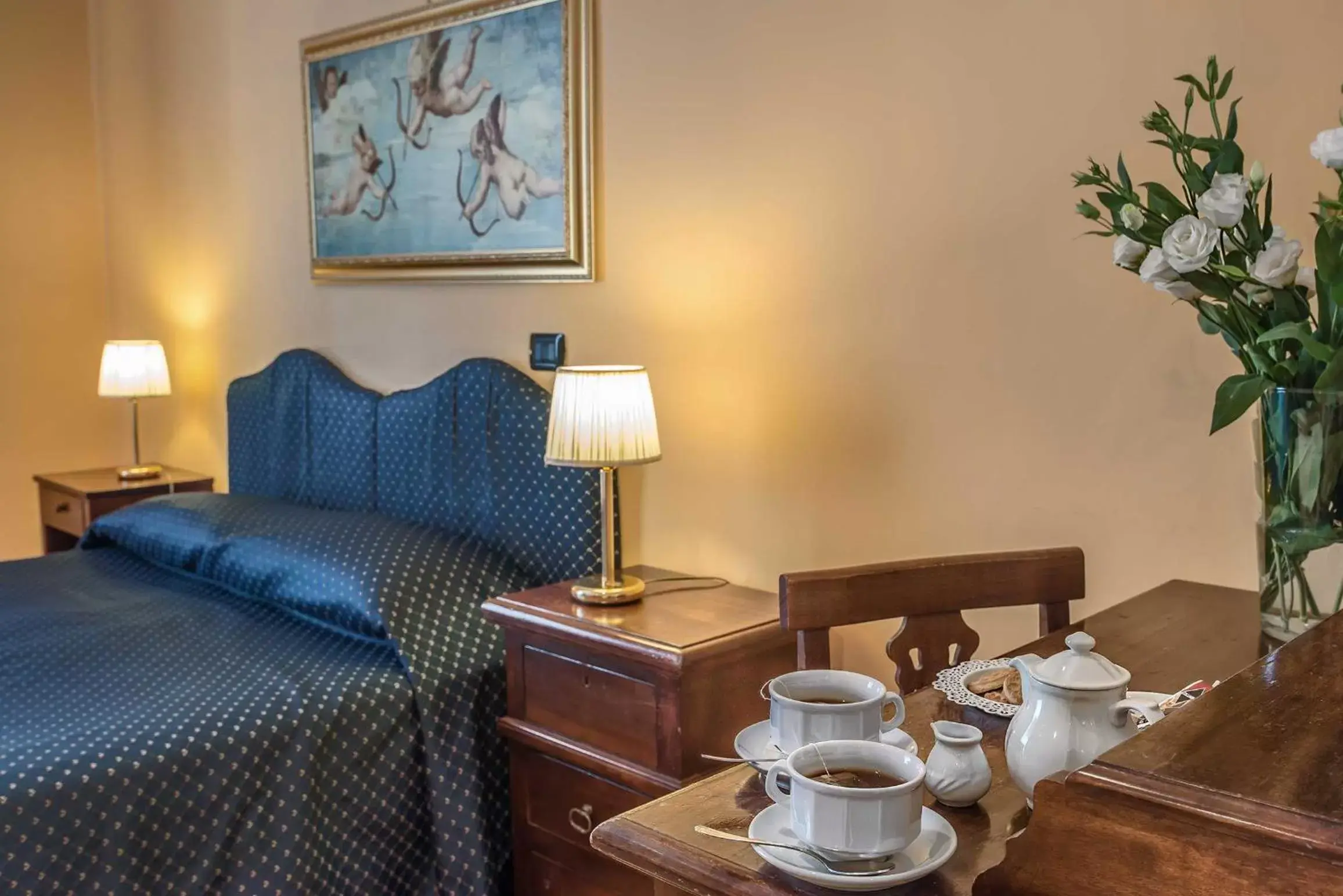 Decorative detail, Bed in Hotel Caracciolo