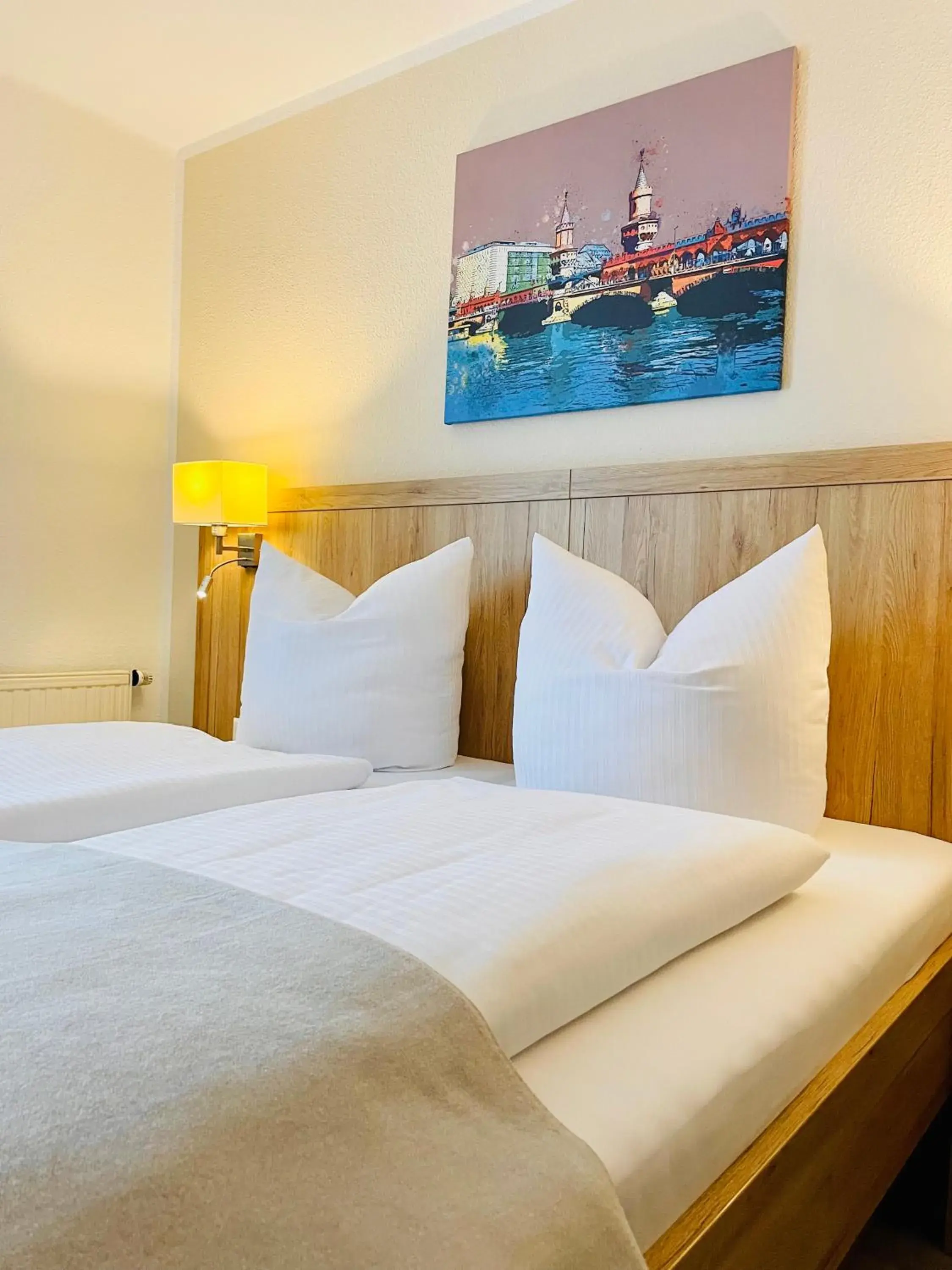 Photo of the whole room, Bed in Businesshotel Berlin Photo of the whole room, Bed in Businesshotel Berlin