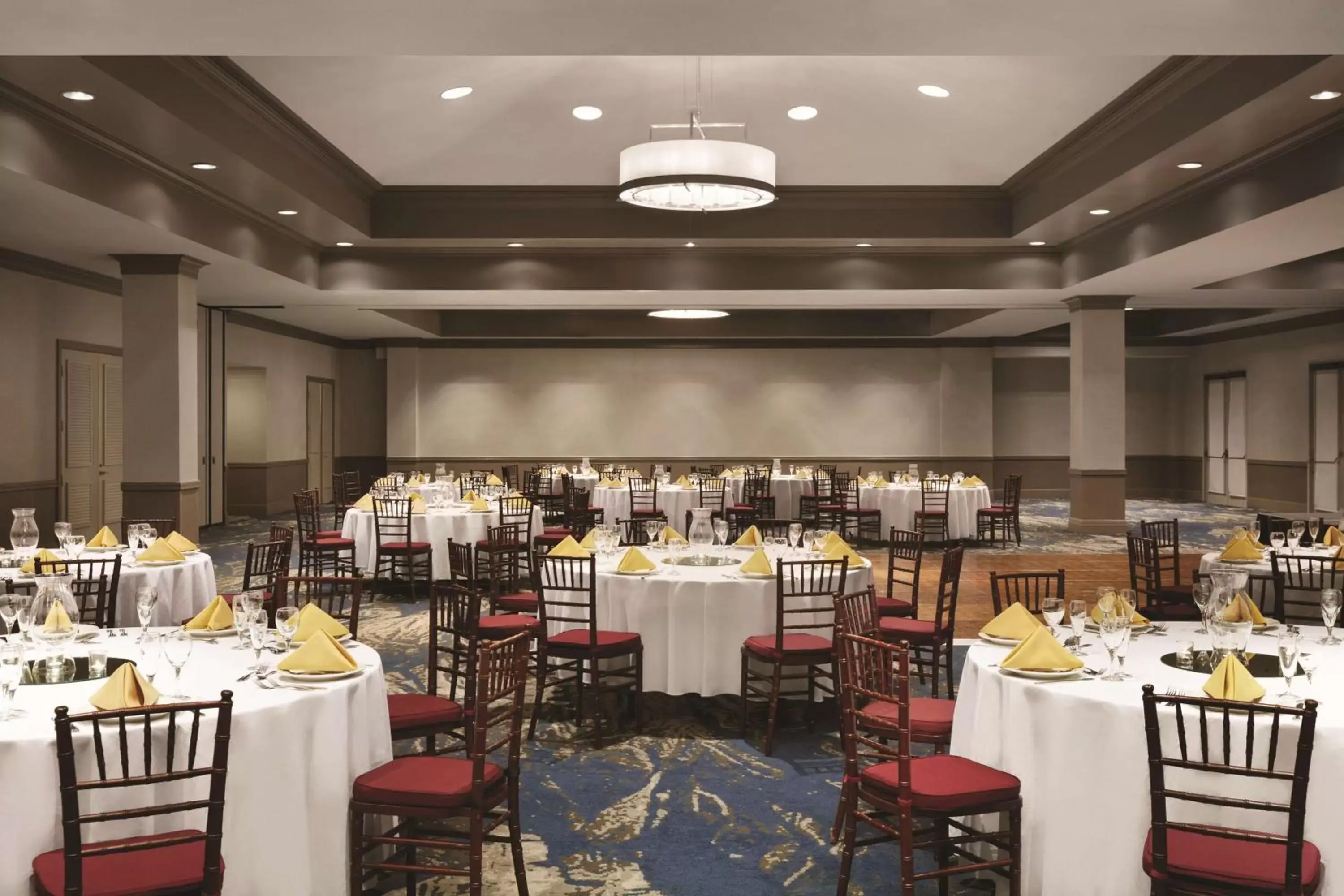 Meeting/conference room, Restaurant/Places to Eat in Embassy Suites by Hilton Brea - North Orange County