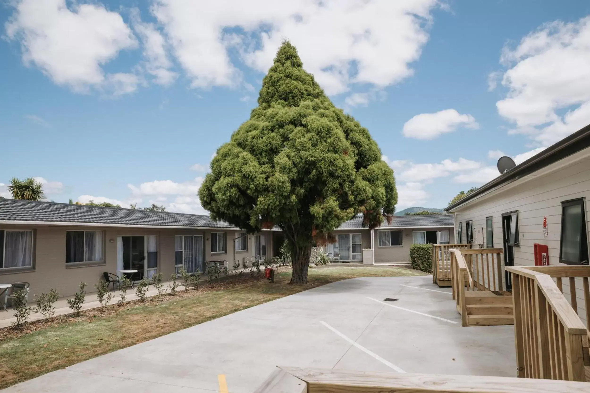 Property Building in Peninsula Motel