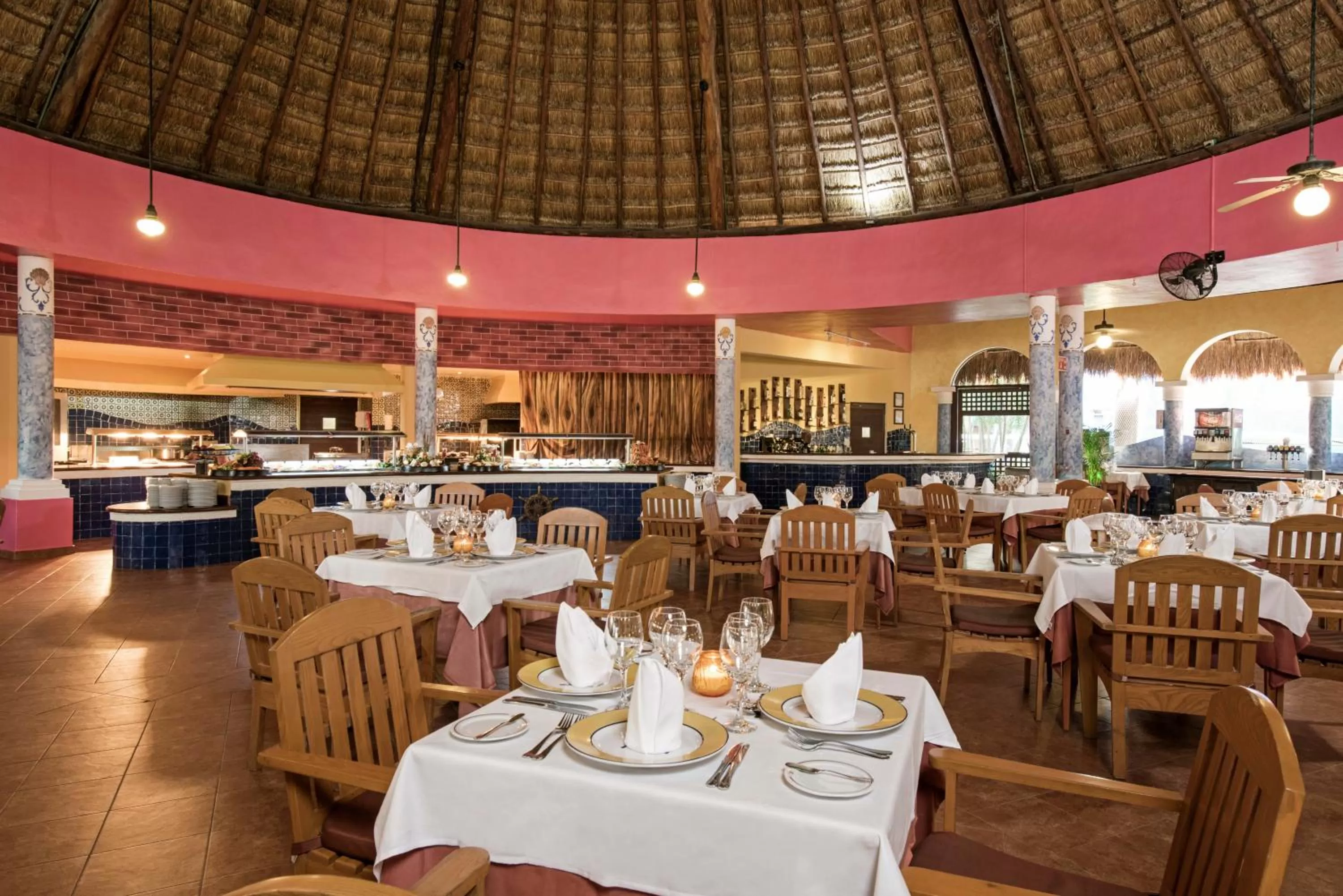 Restaurant/places to eat in Iberostar Waves Paraíso Beach - All Inclusive