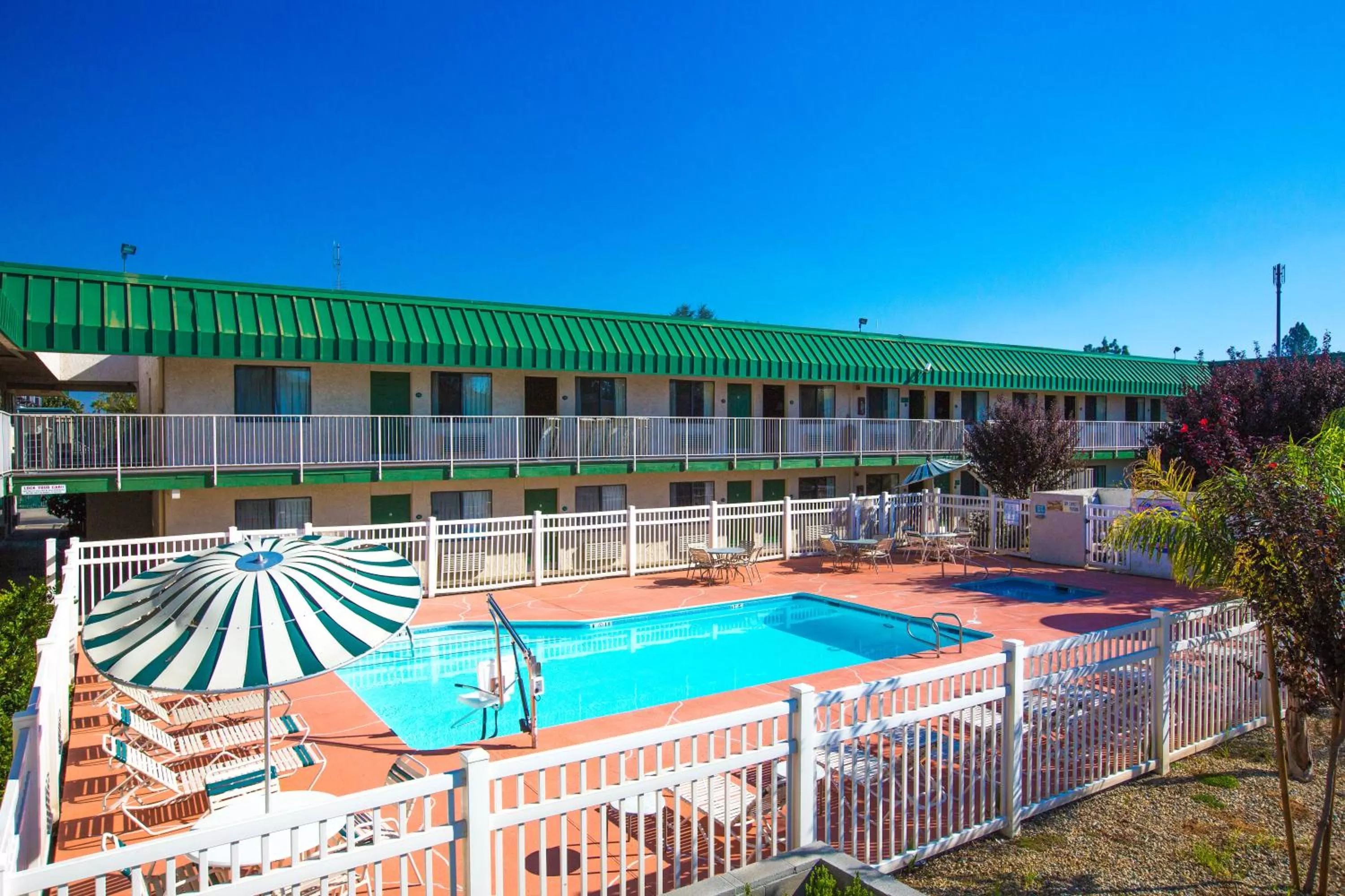 Day in University Inn Fresno