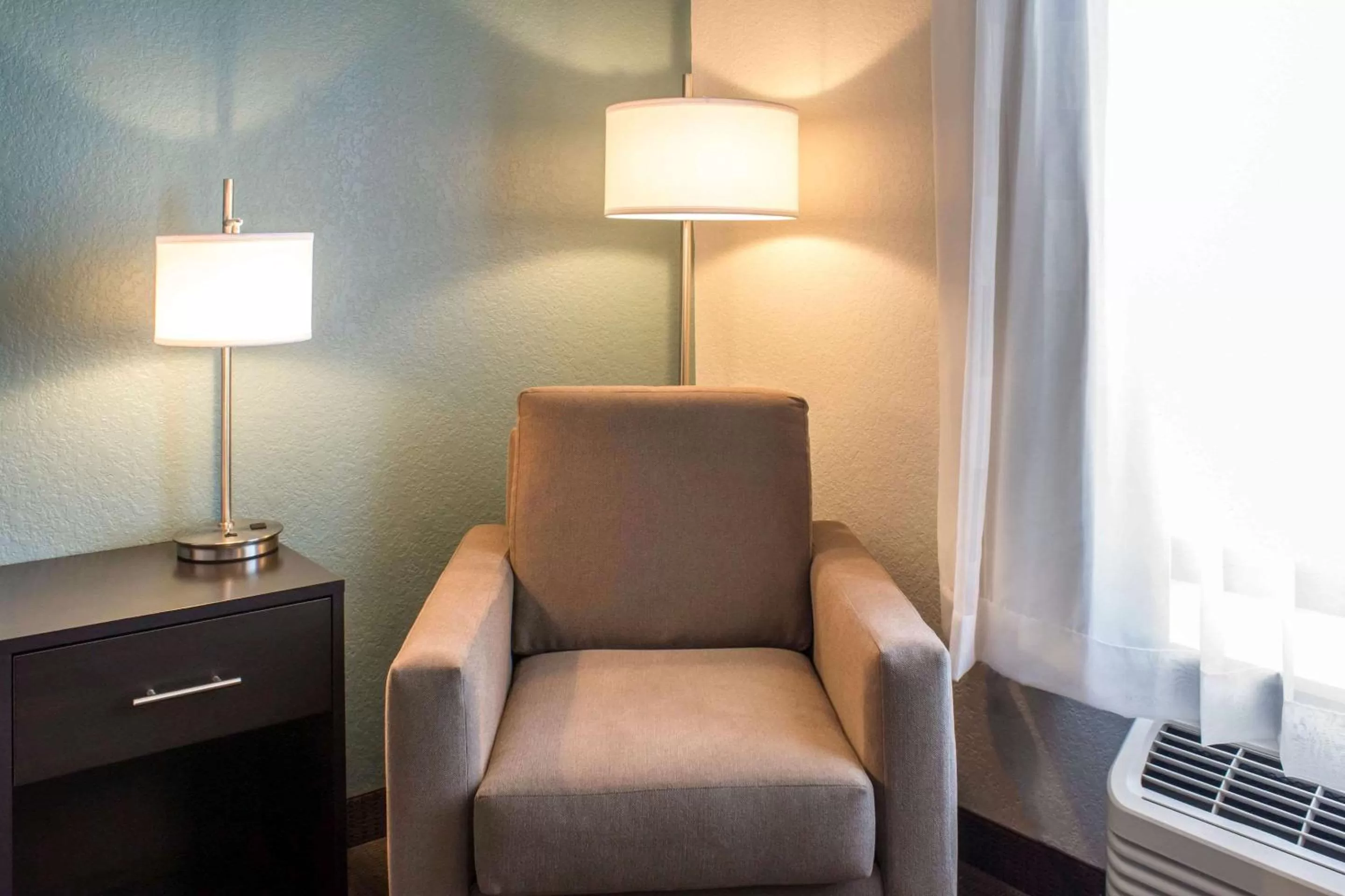 Photo of the whole room in Sleep Inn & Suites Fort Dodge