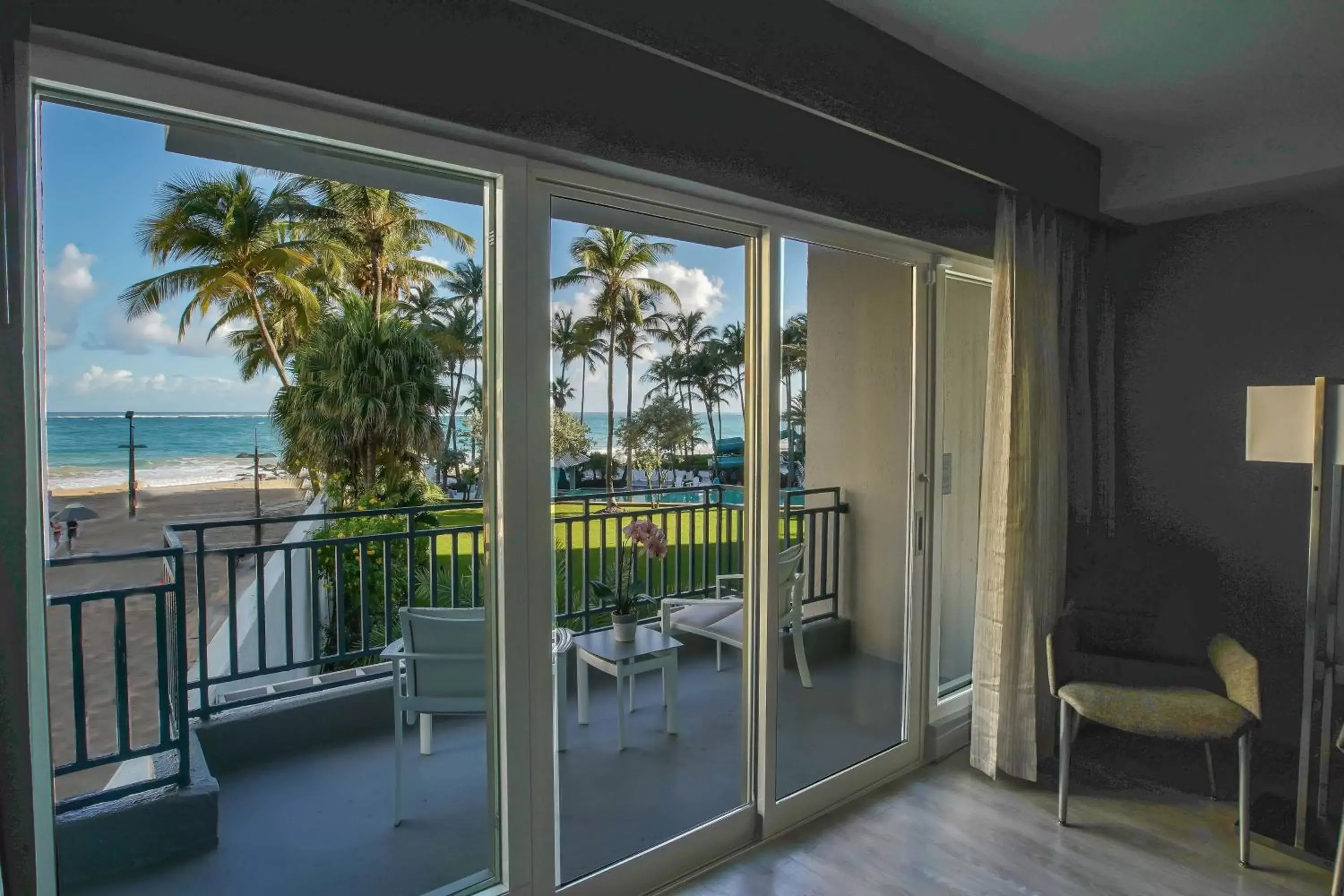 Photo of the whole room, Pool View in San Juan Marriott Resort and Stellaris Casino