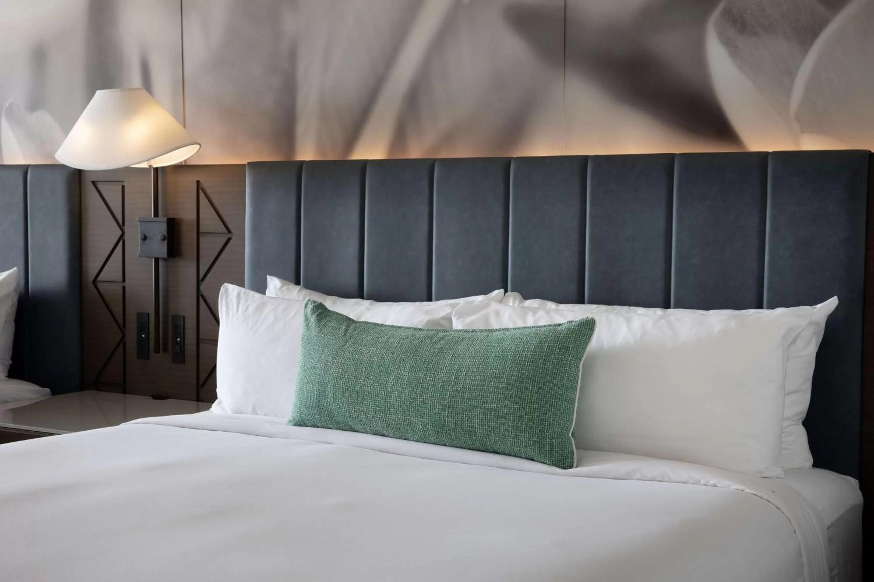 Bedroom, Bed in The Royal Sonesta Kauai Resort Lihue