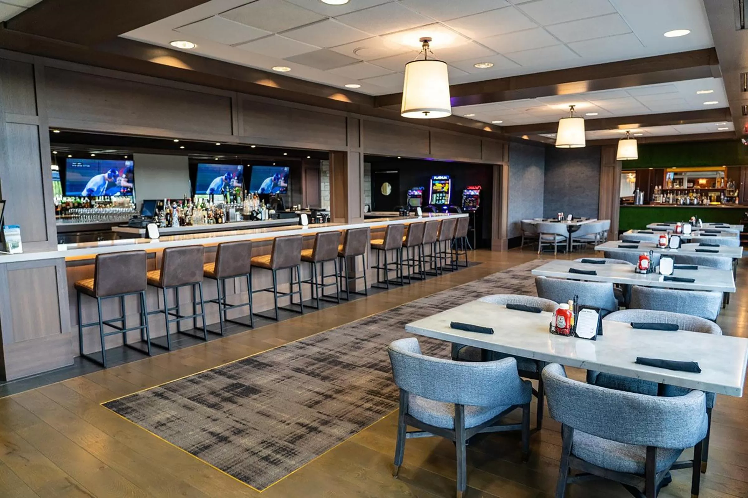 Restaurant/places to eat in Destination Geneva National