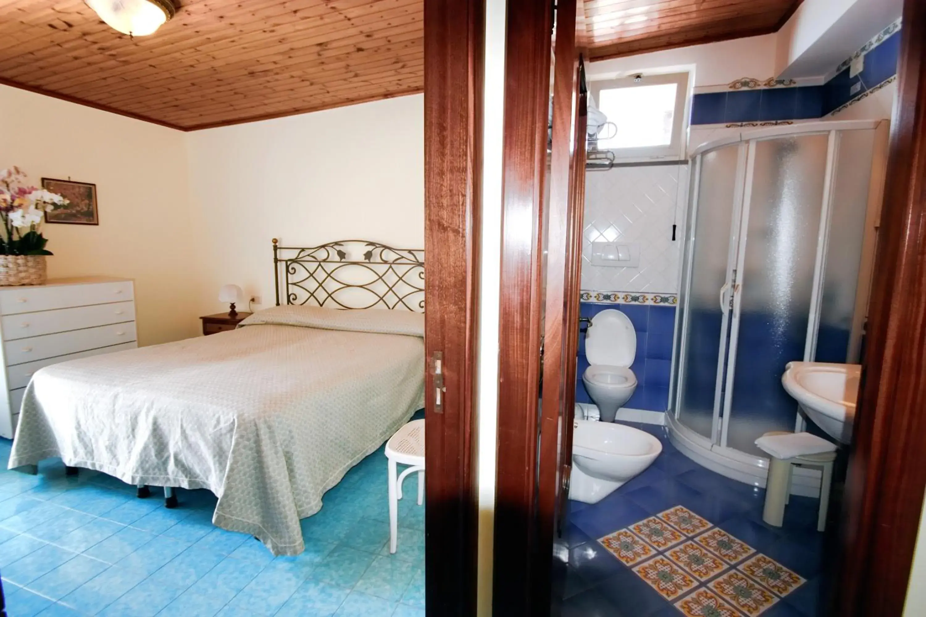 Bedroom in Hotel La Certosa