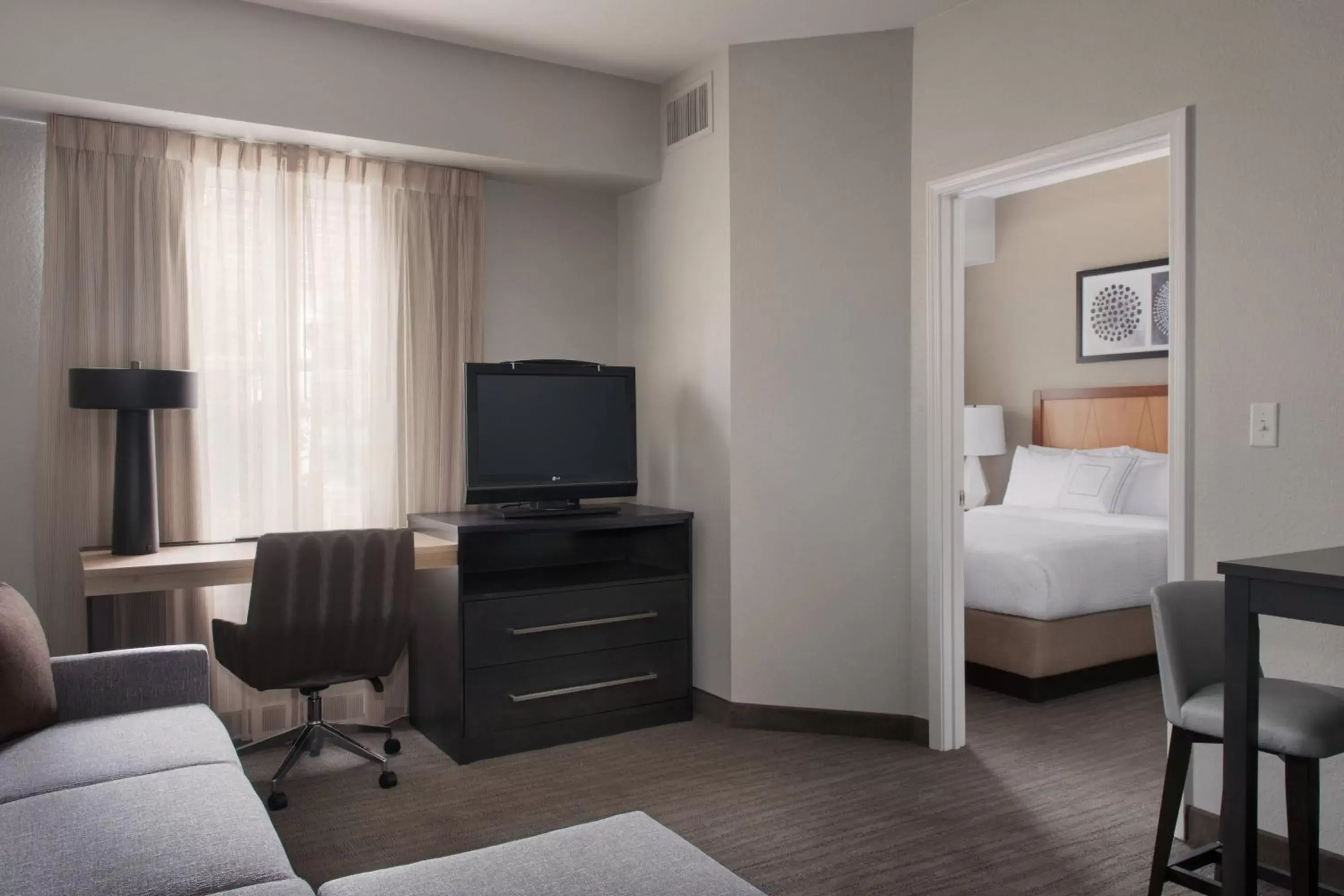 Bedroom, TV/Entertainment Center in Residence Inn Poughkeepsie