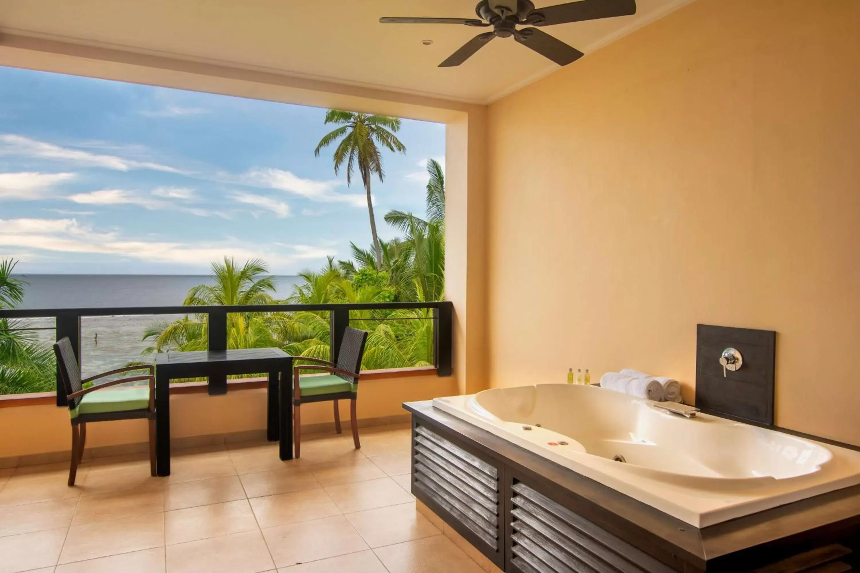 View (from property/room), Bathroom in DoubleTree by Hilton Seychelles Allamanda Resort & Spa