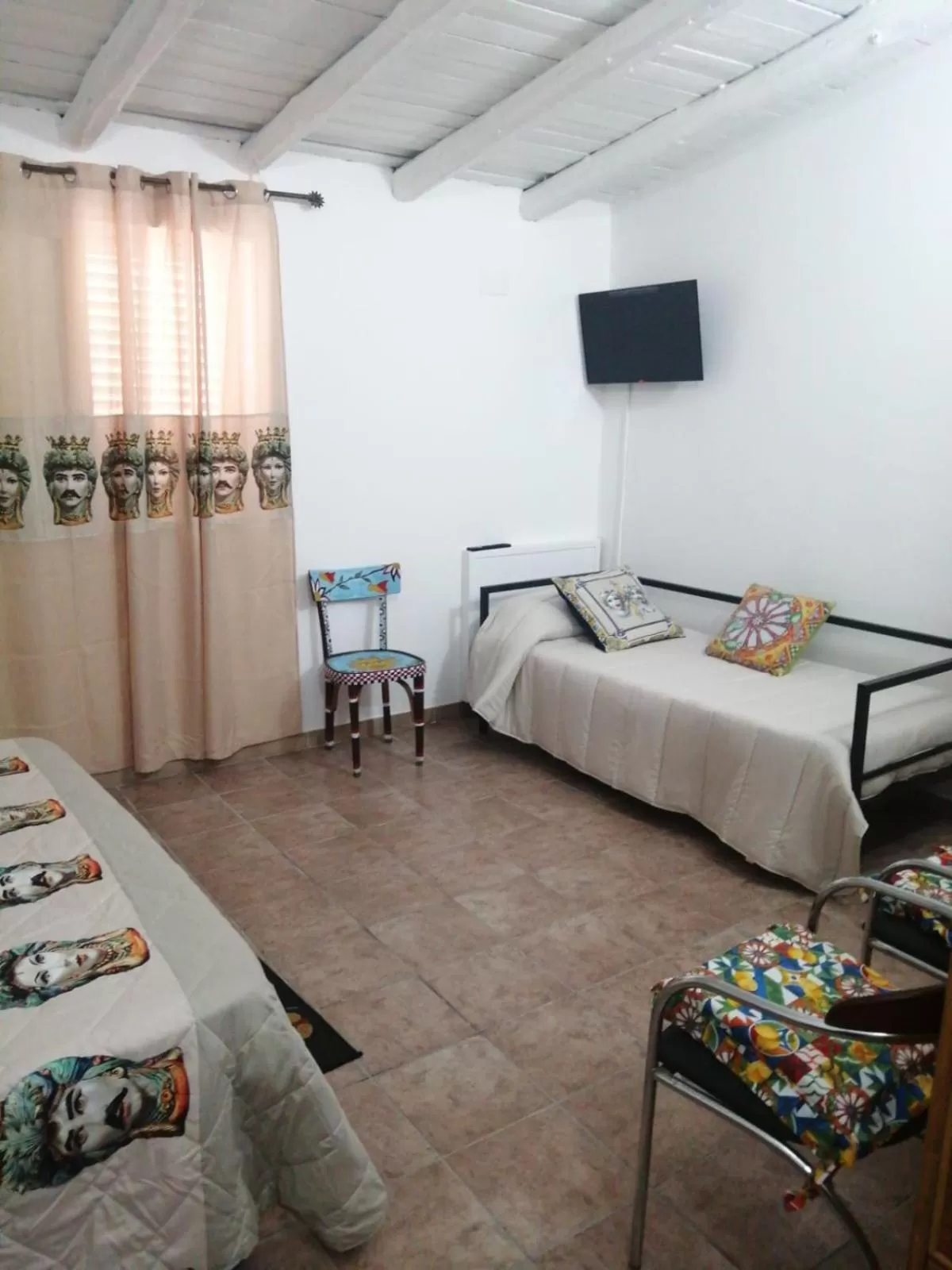 Photo of the whole room, Bed in B&B Sikelia