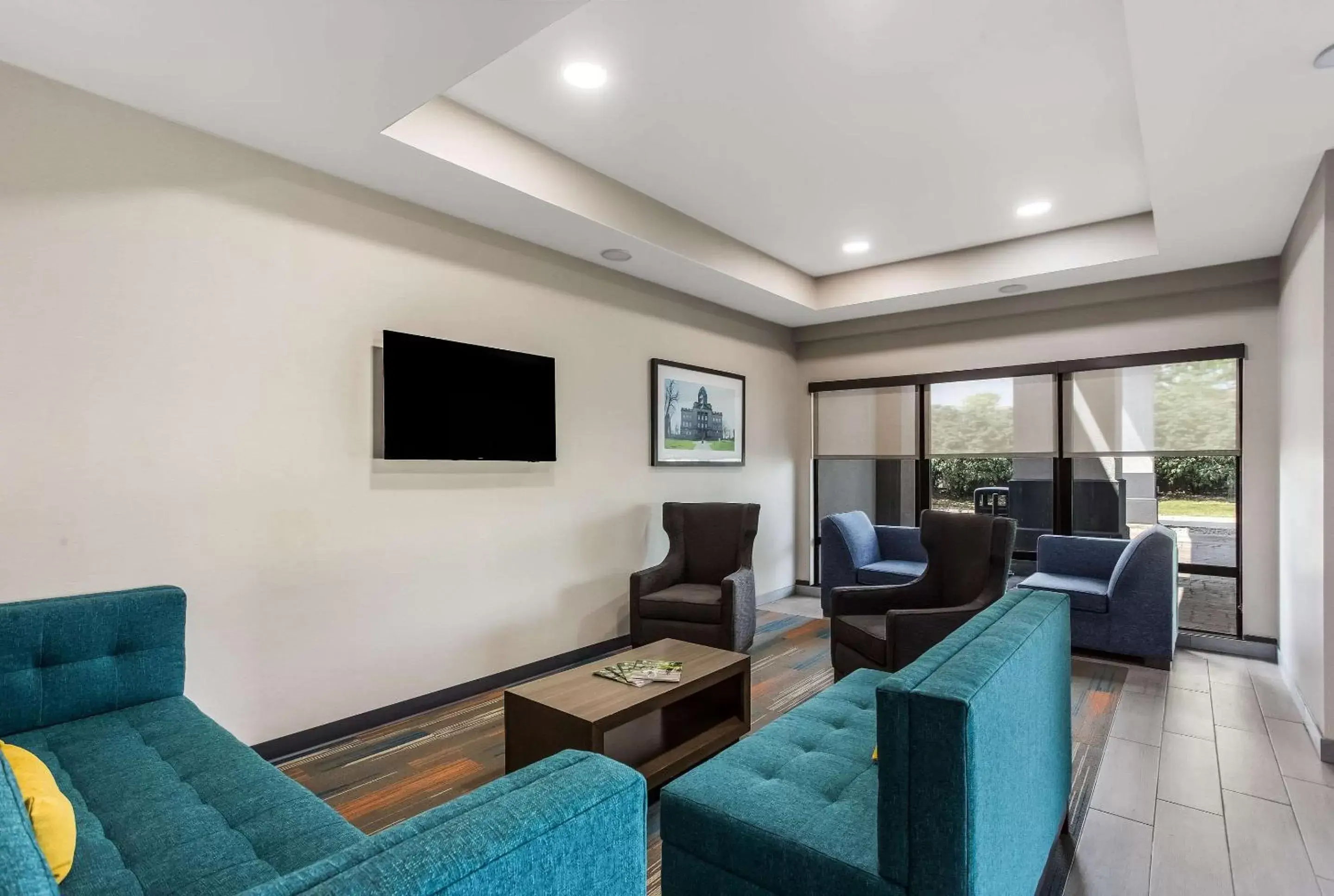 Lobby or reception, Seating Area in MainStay Suites Bourbonnais - Kankakee