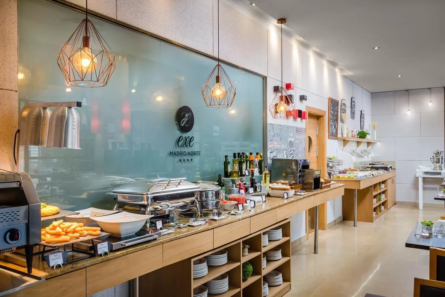 Buffet breakfast, Restaurant/Places to Eat in Exe Madrid Norte