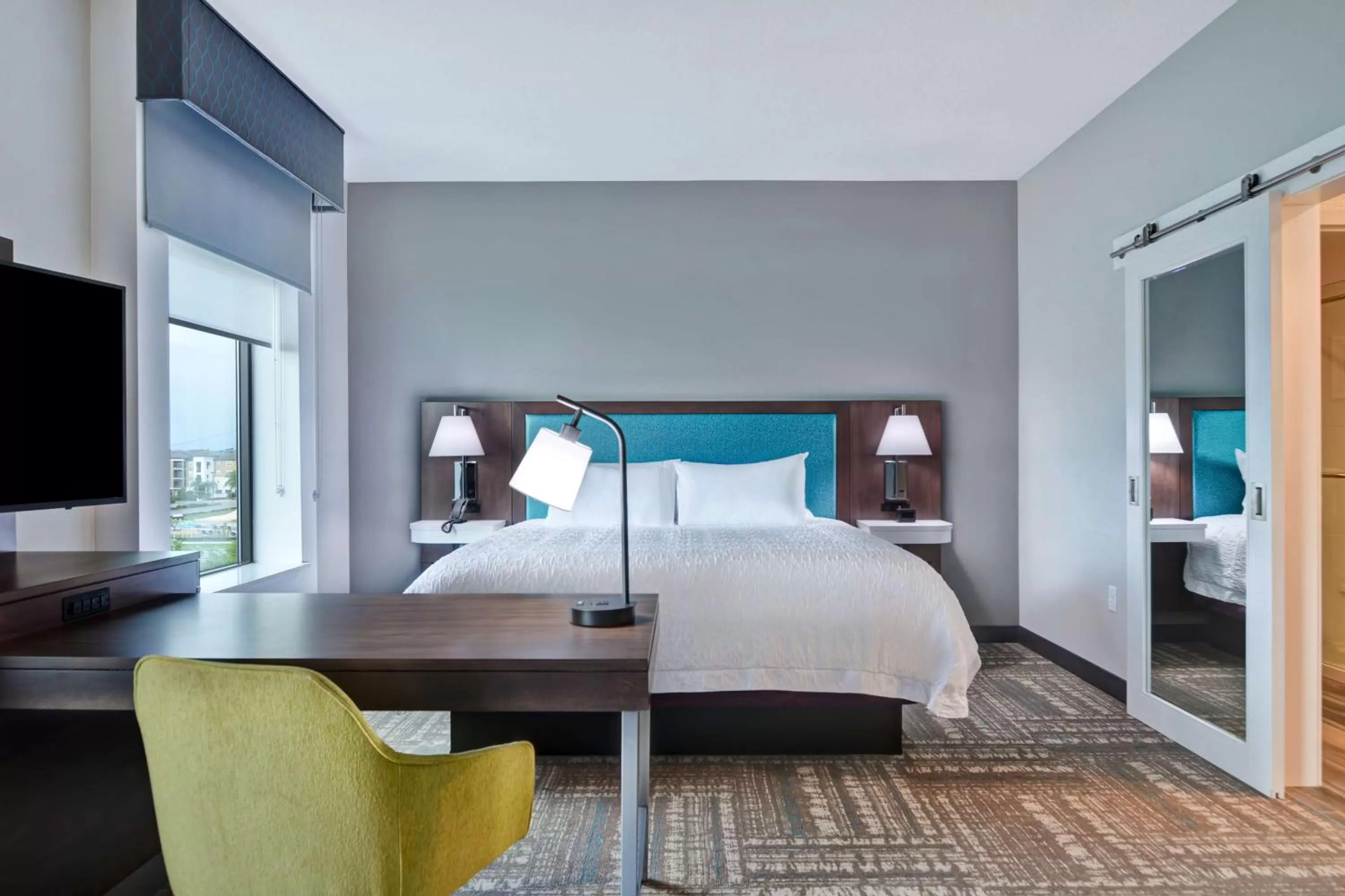 Bed in Hampton Inn & Suites Tampa Riverview Brandon