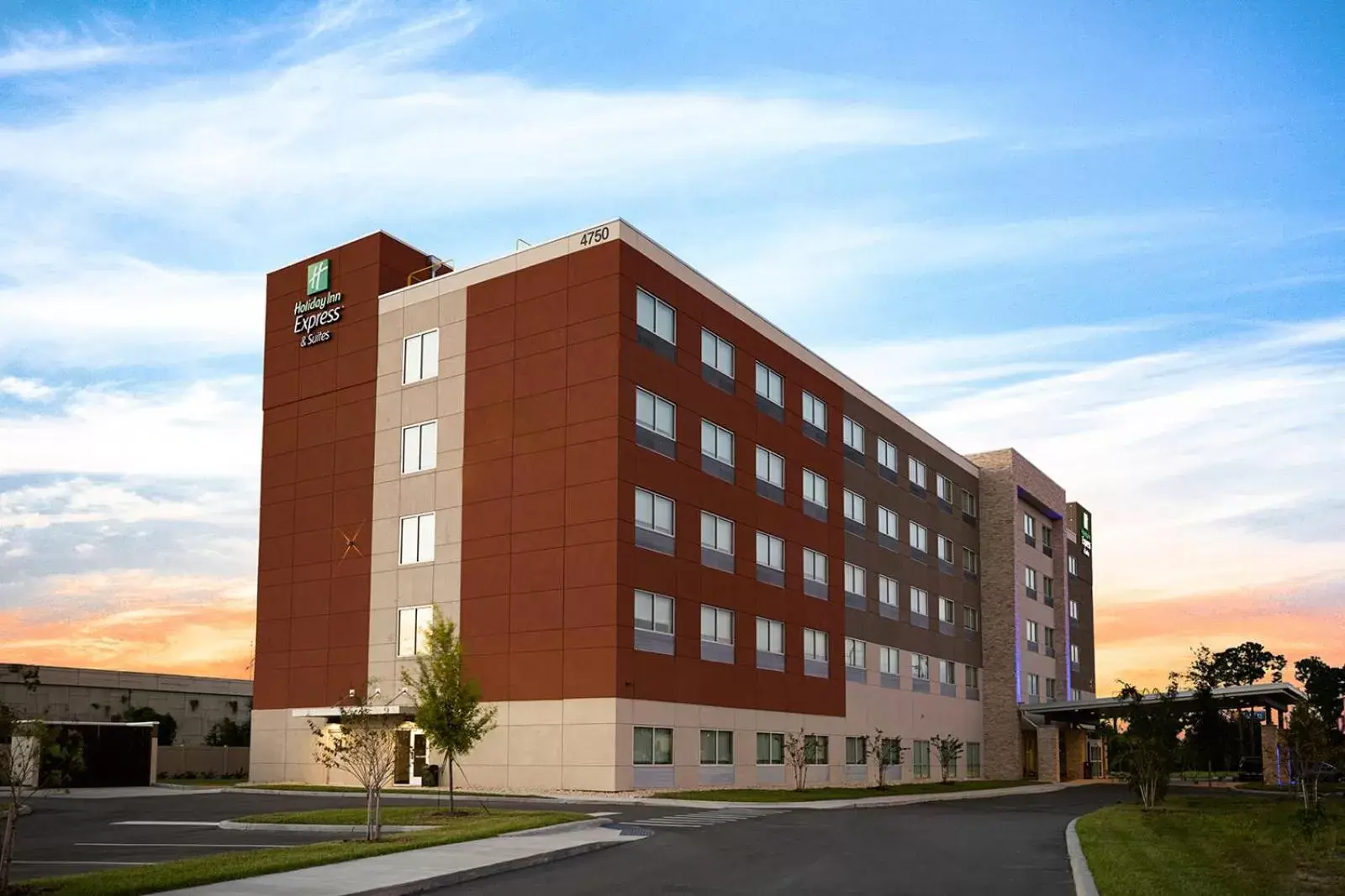 Property Building in Holiday Inn Express & Suites Sanford - Lake Mary, an IHG Hotel