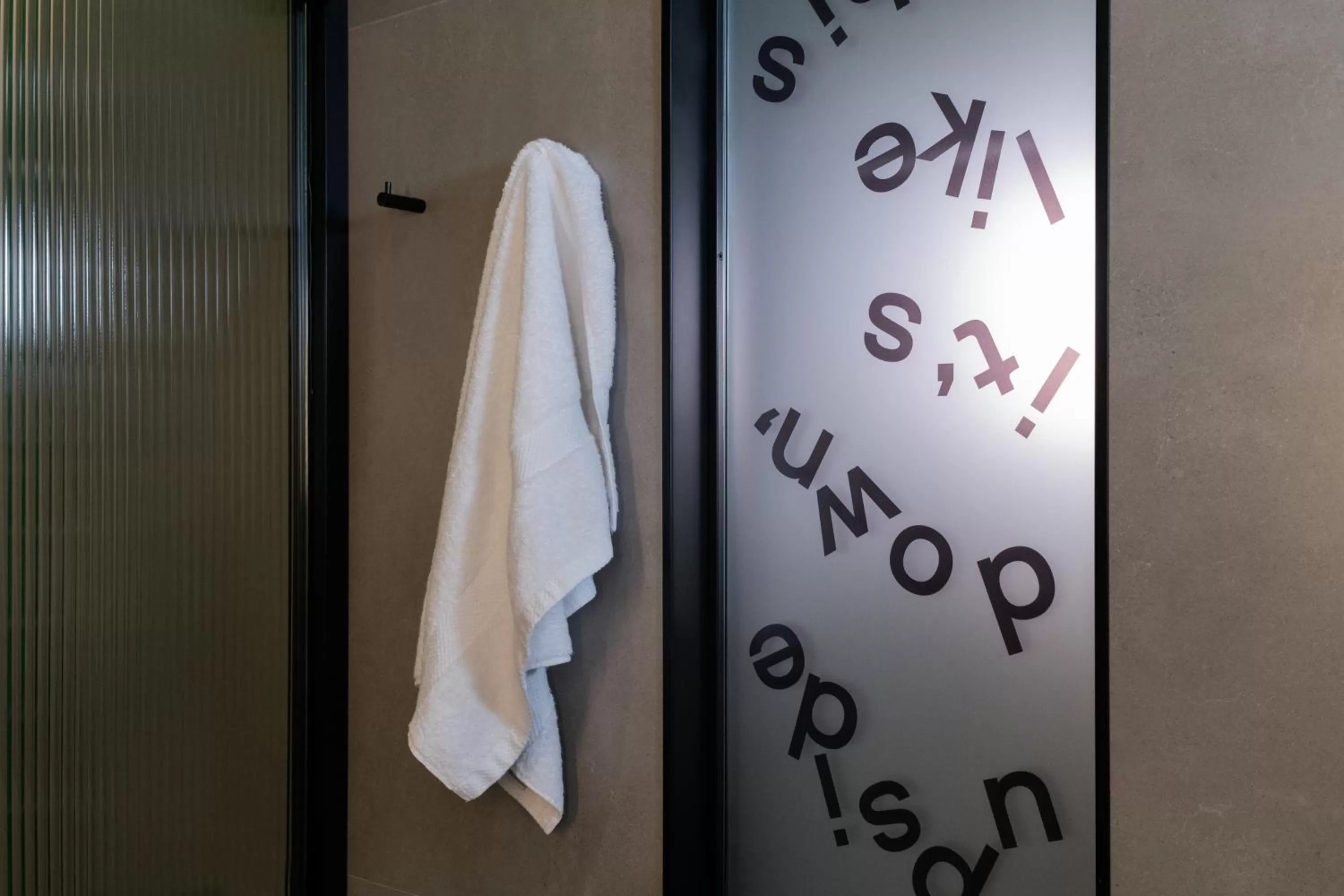 Bathroom in chic&basic Gravity