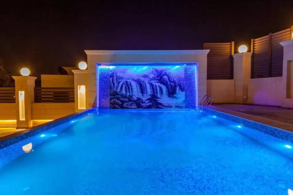 Swimming Pool in Harir Palace Hotel