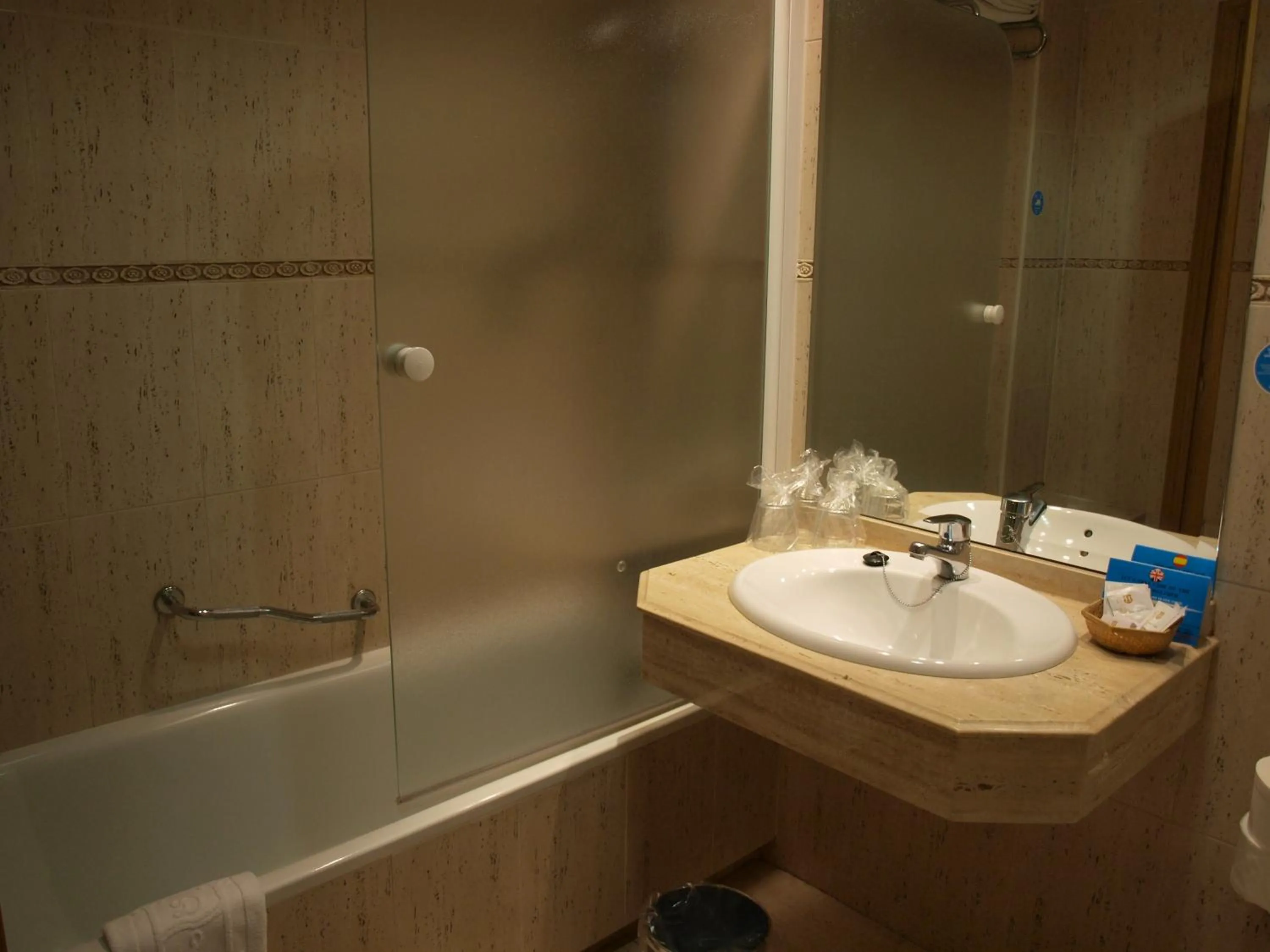 Bathroom in Hotel Don Luis