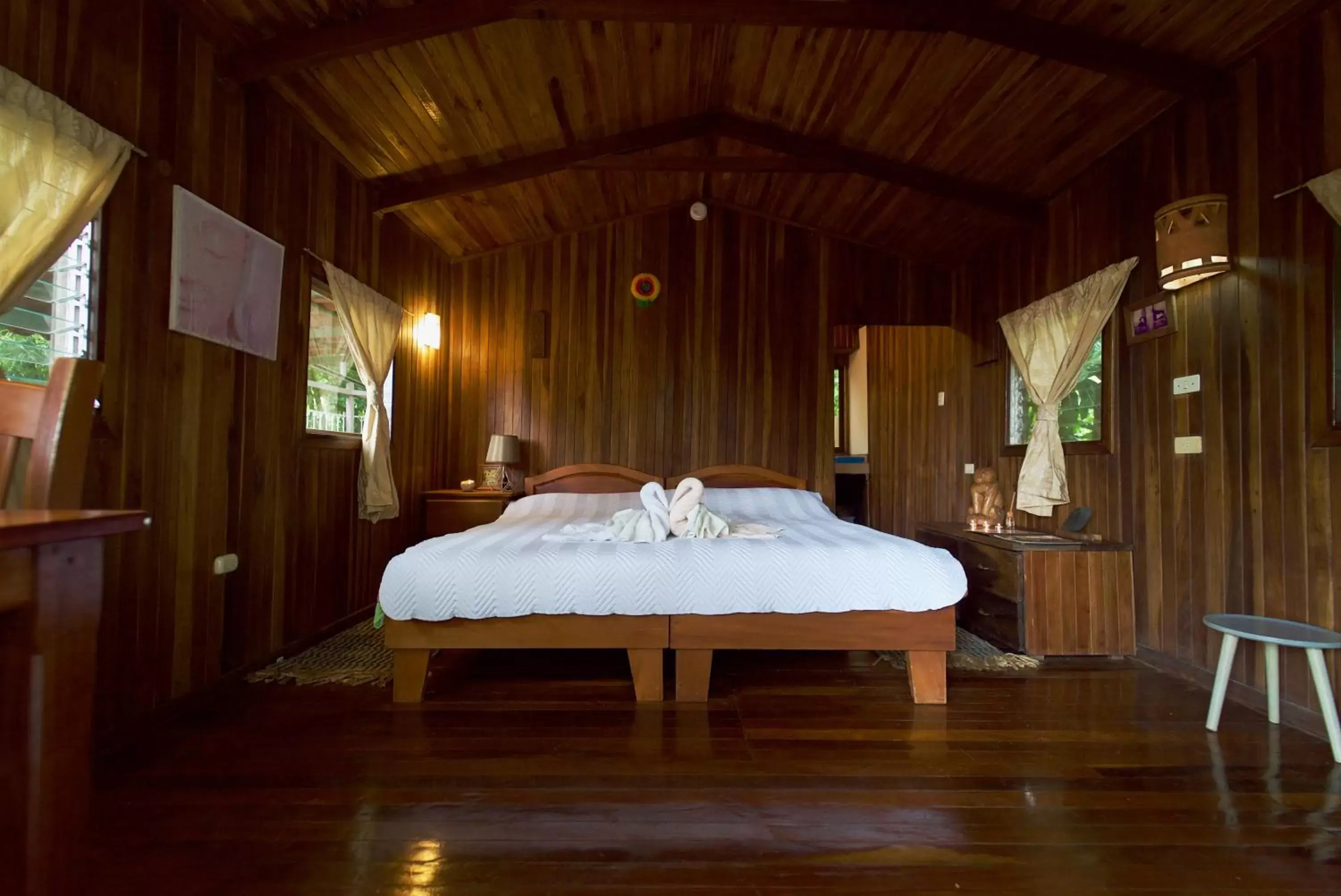 Bed in El Mirador Glamping & Apartments & Woodhouse & Swimingpool