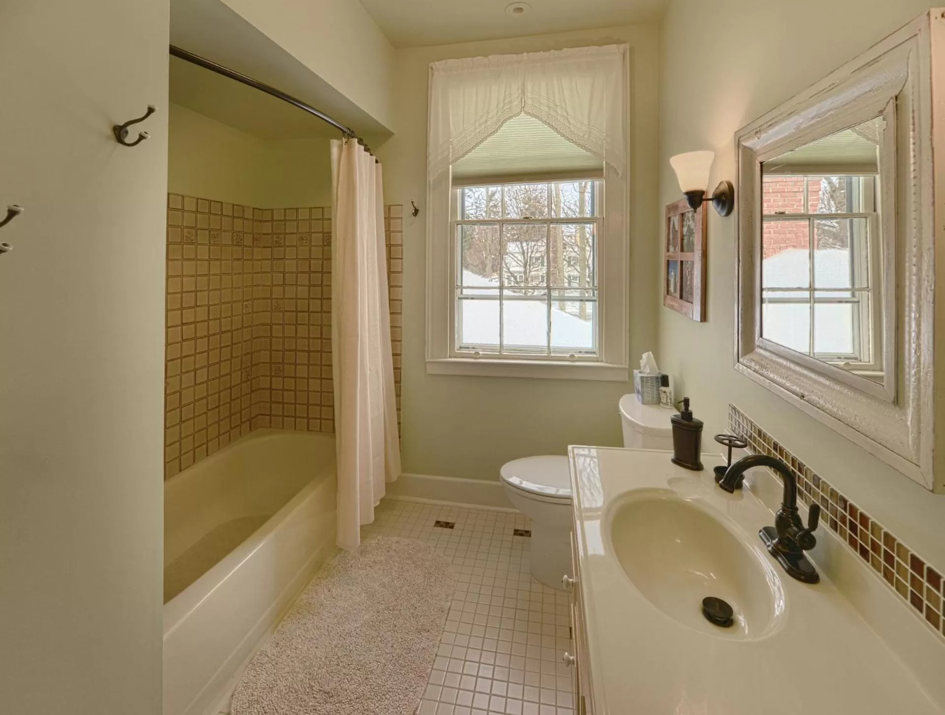 Bathroom in The Bed and Breakfast at Oliver Phelps